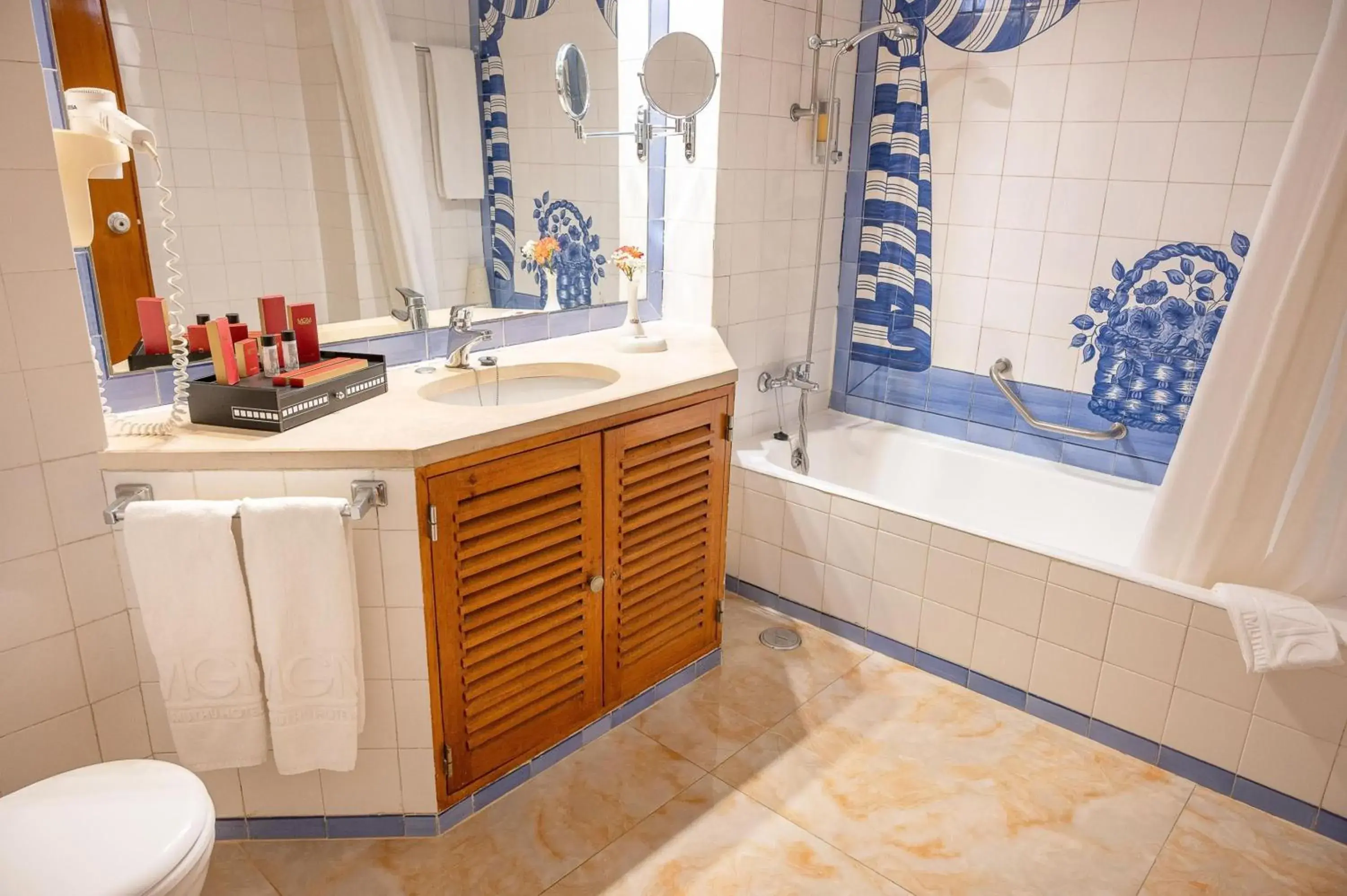 Shower in Grand Muthu Oura View Beach Club Shower in Grand Muthu Oura View Beach Club