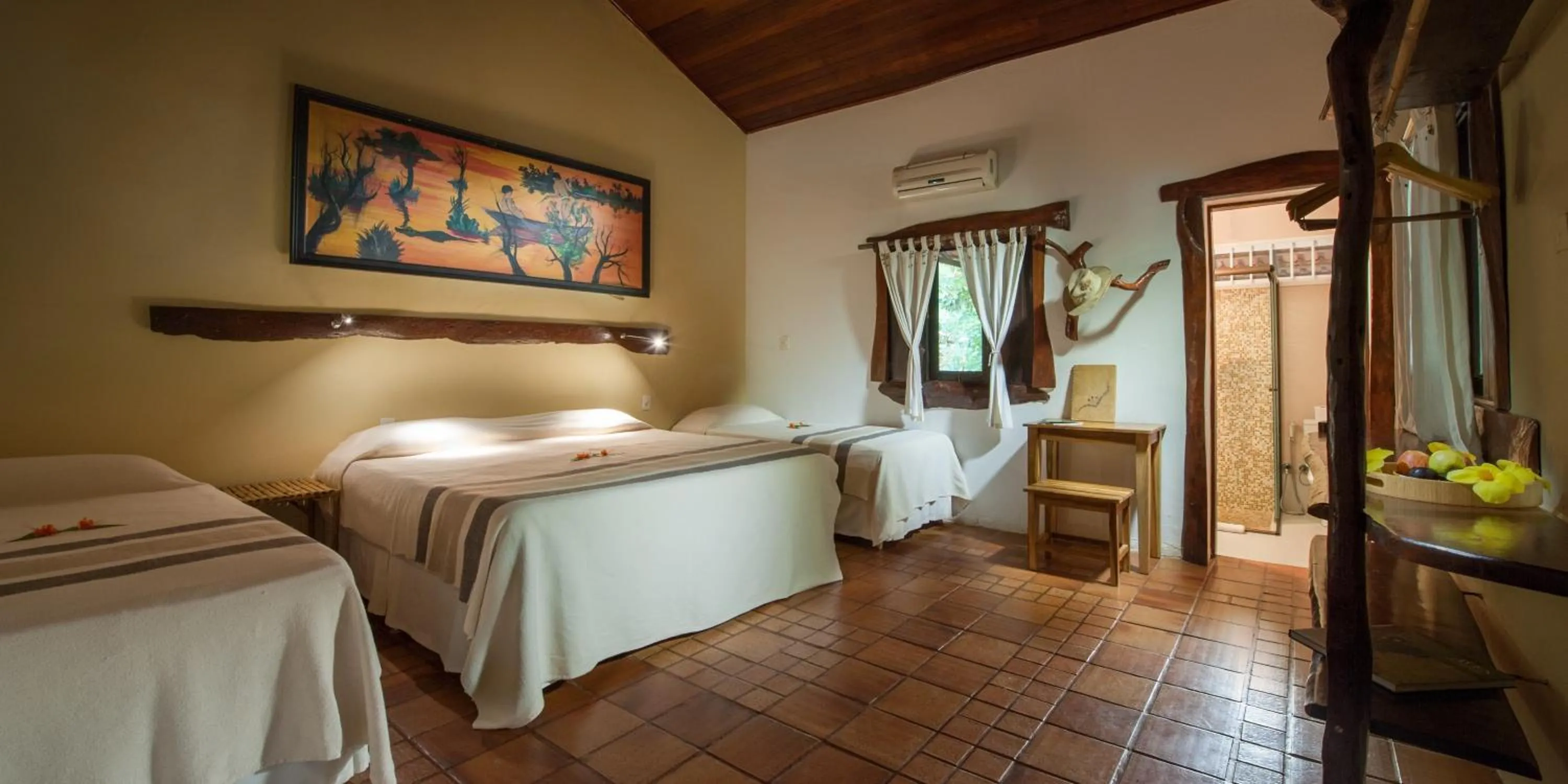 Photo of the whole room, Bed in Pousada Araras Pantanal Eco Lodge