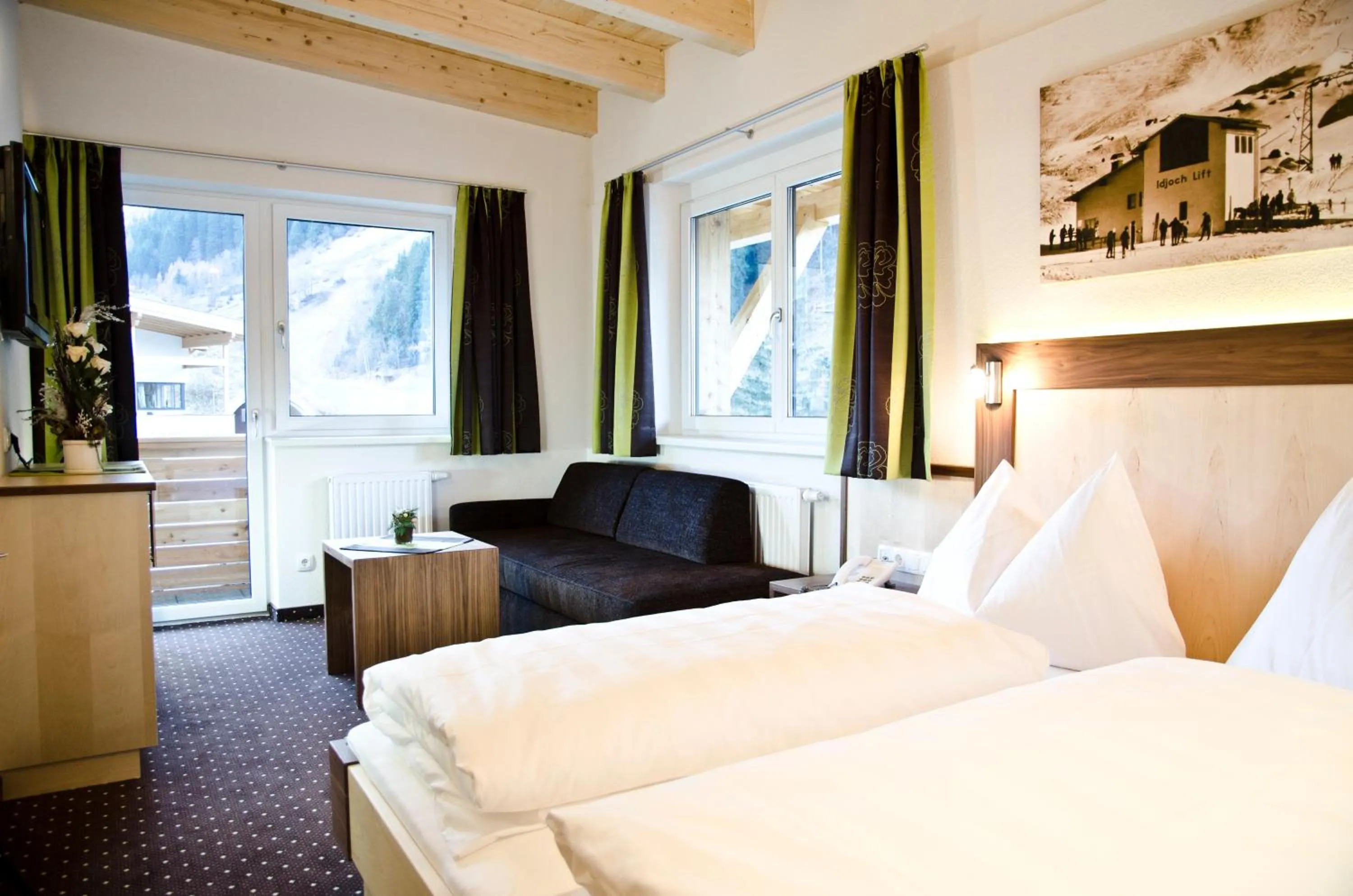 Bed in Hotel Tannenhof