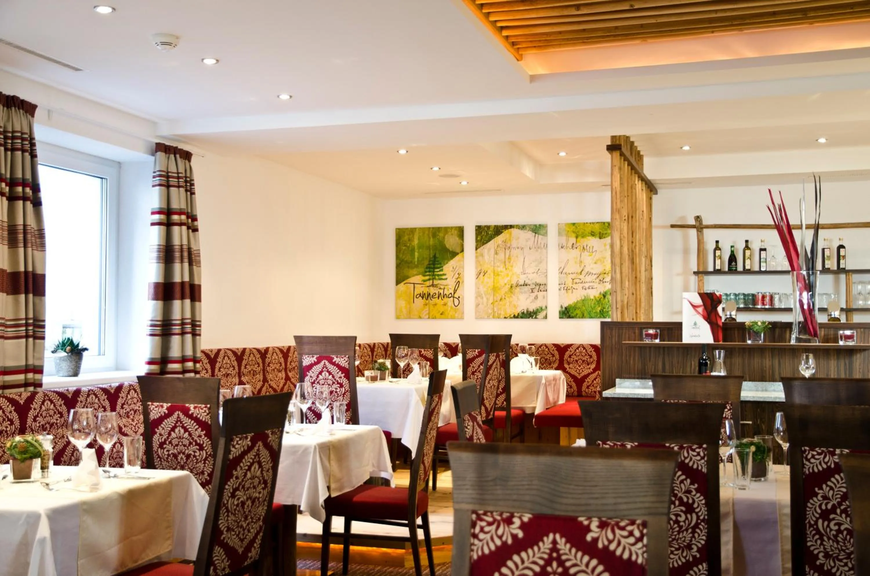 Restaurant/places to eat in Hotel Tannenhof
