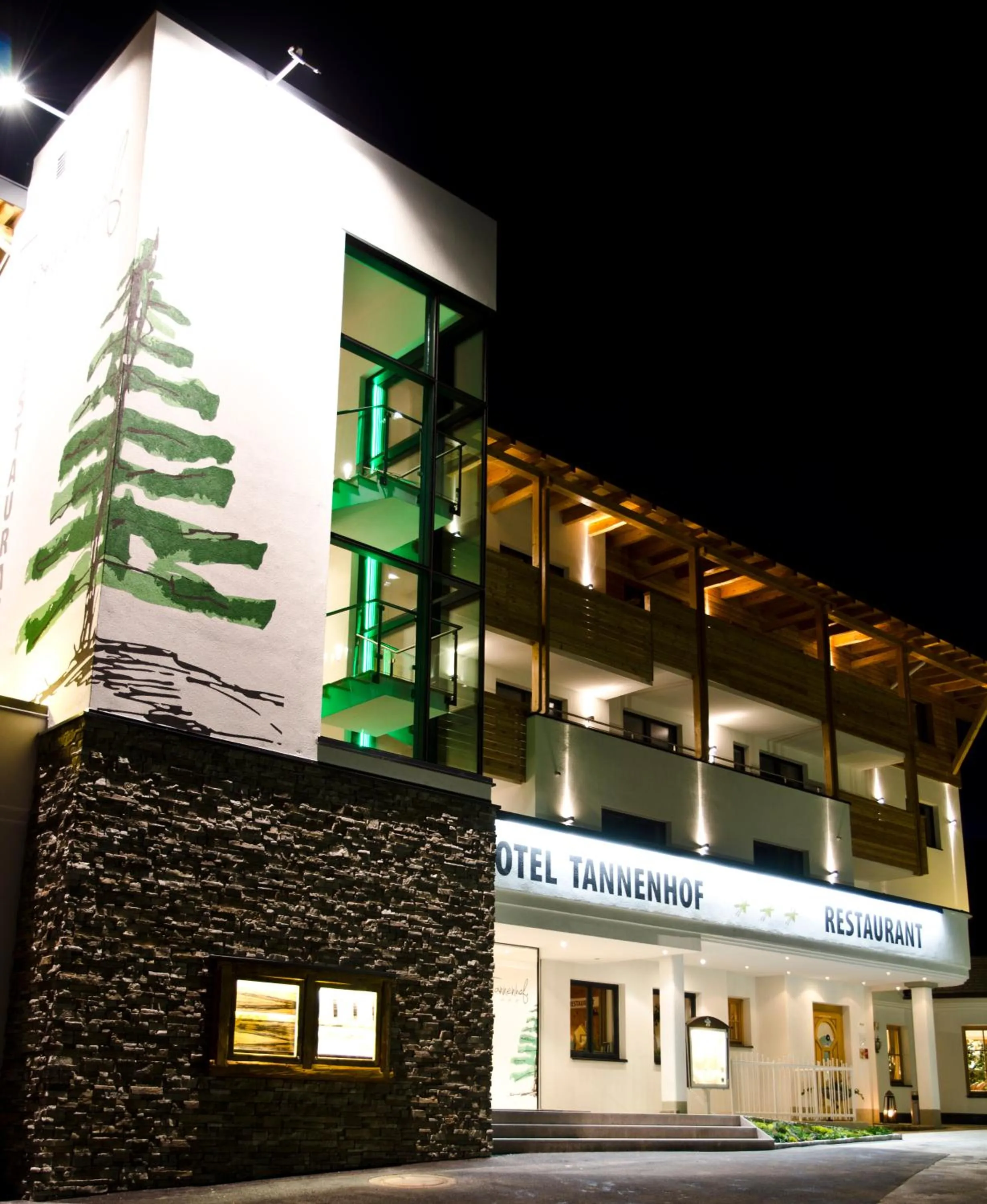 Facade/entrance in Hotel Tannenhof