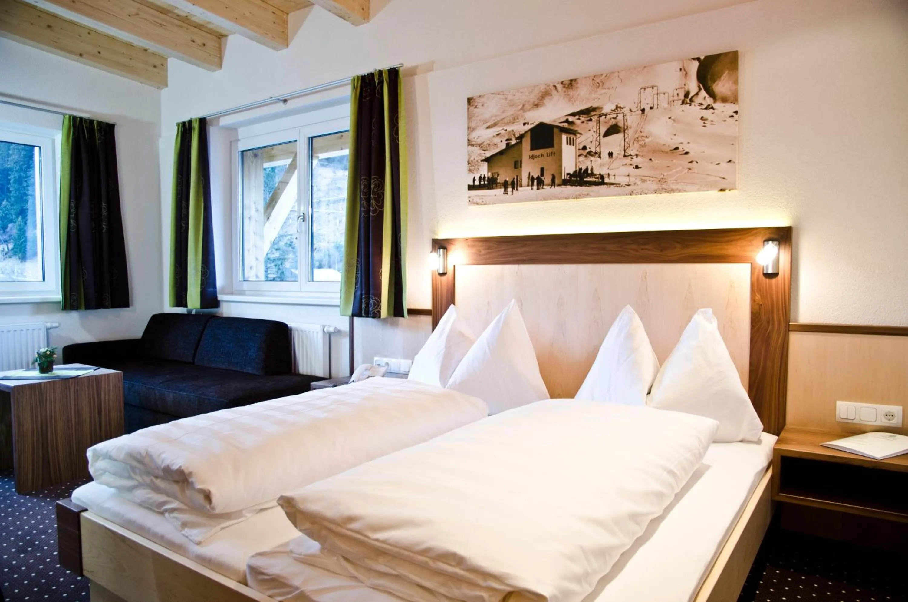 Bed in Hotel Tannenhof
