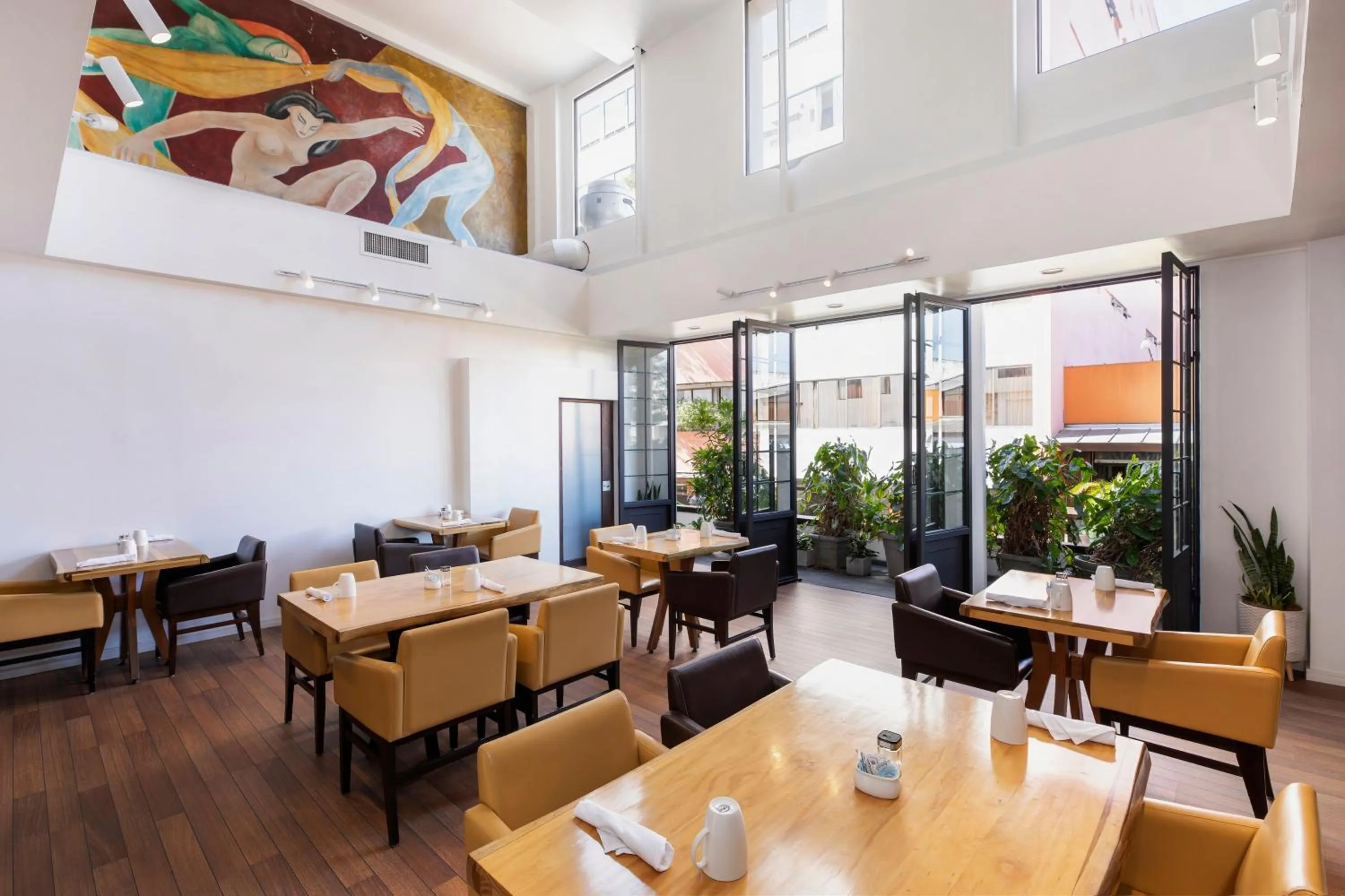 Restaurant/places to eat in Hotel Presidente