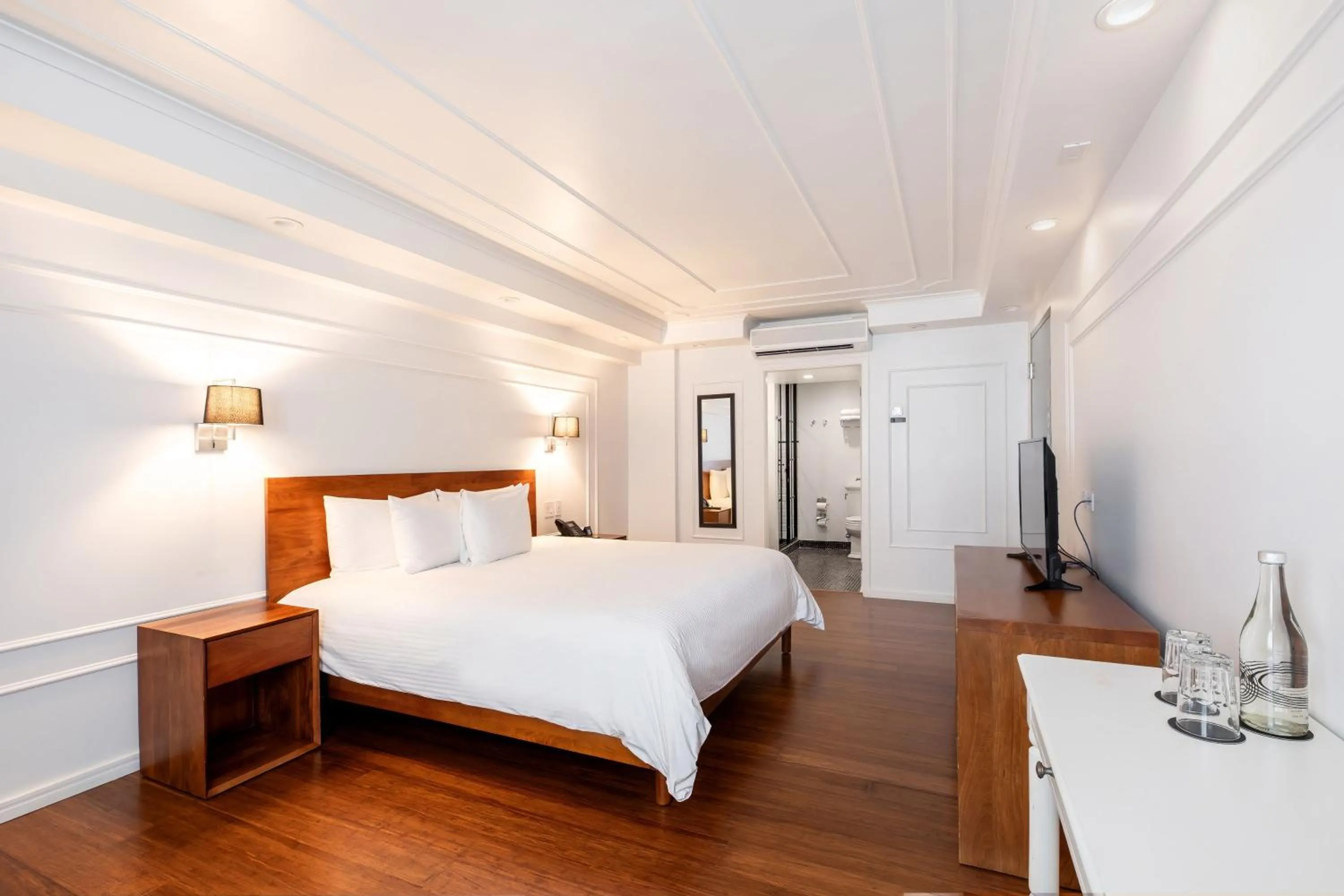 Photo of the whole room, Bed in Hotel Presidente