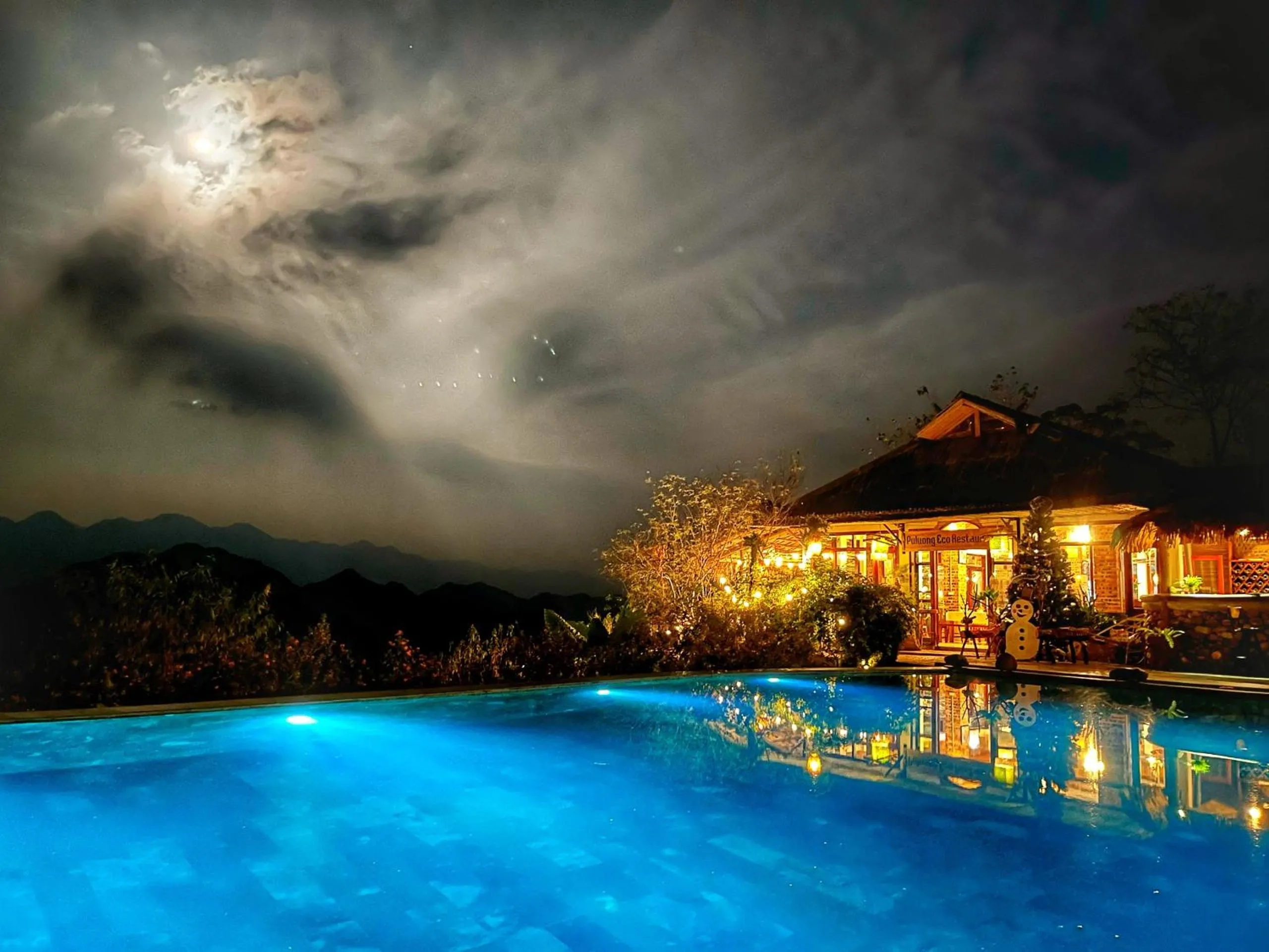 Swimming pool in Pu Luong Eco Garden