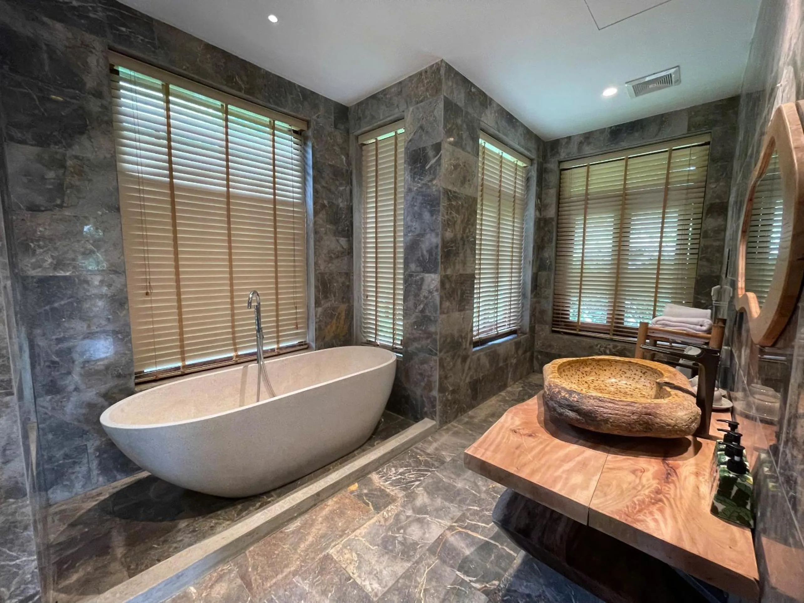 Shower in Pu Luong Eco Garden