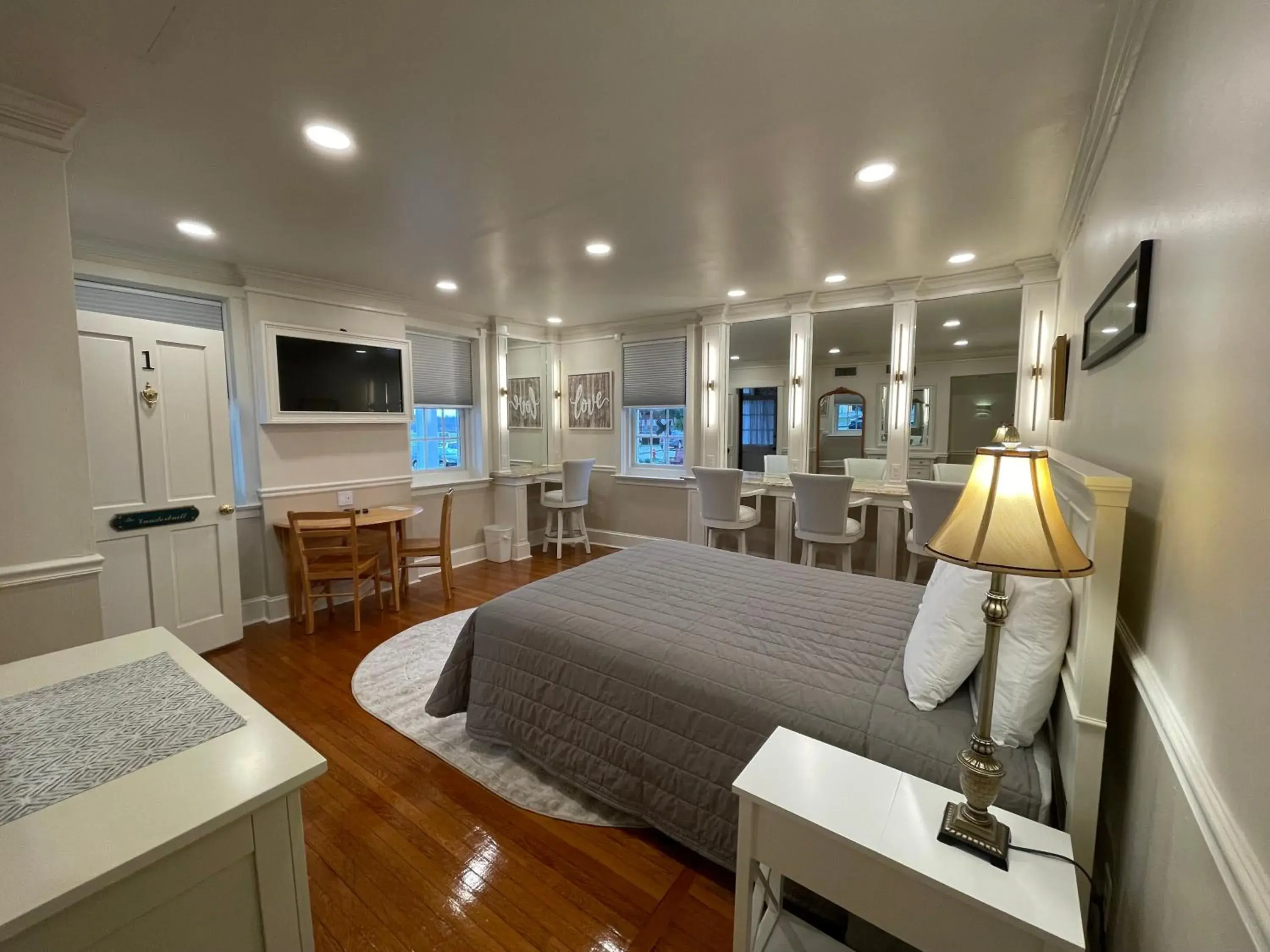 Bedroom, Bed in Red Caboose Motel & Restaurant Bedroom, Bed in Red Caboose Motel & Restaurant