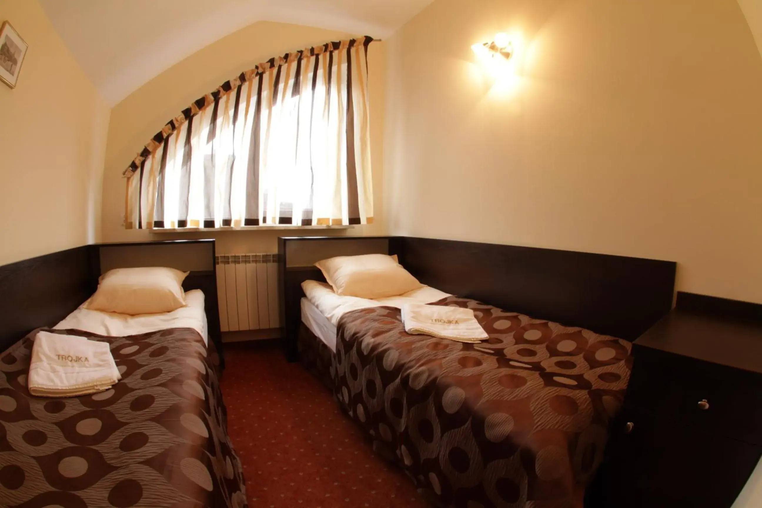 Quadruple Room in Hotel Trojka Quadruple Room in Hotel Trojka