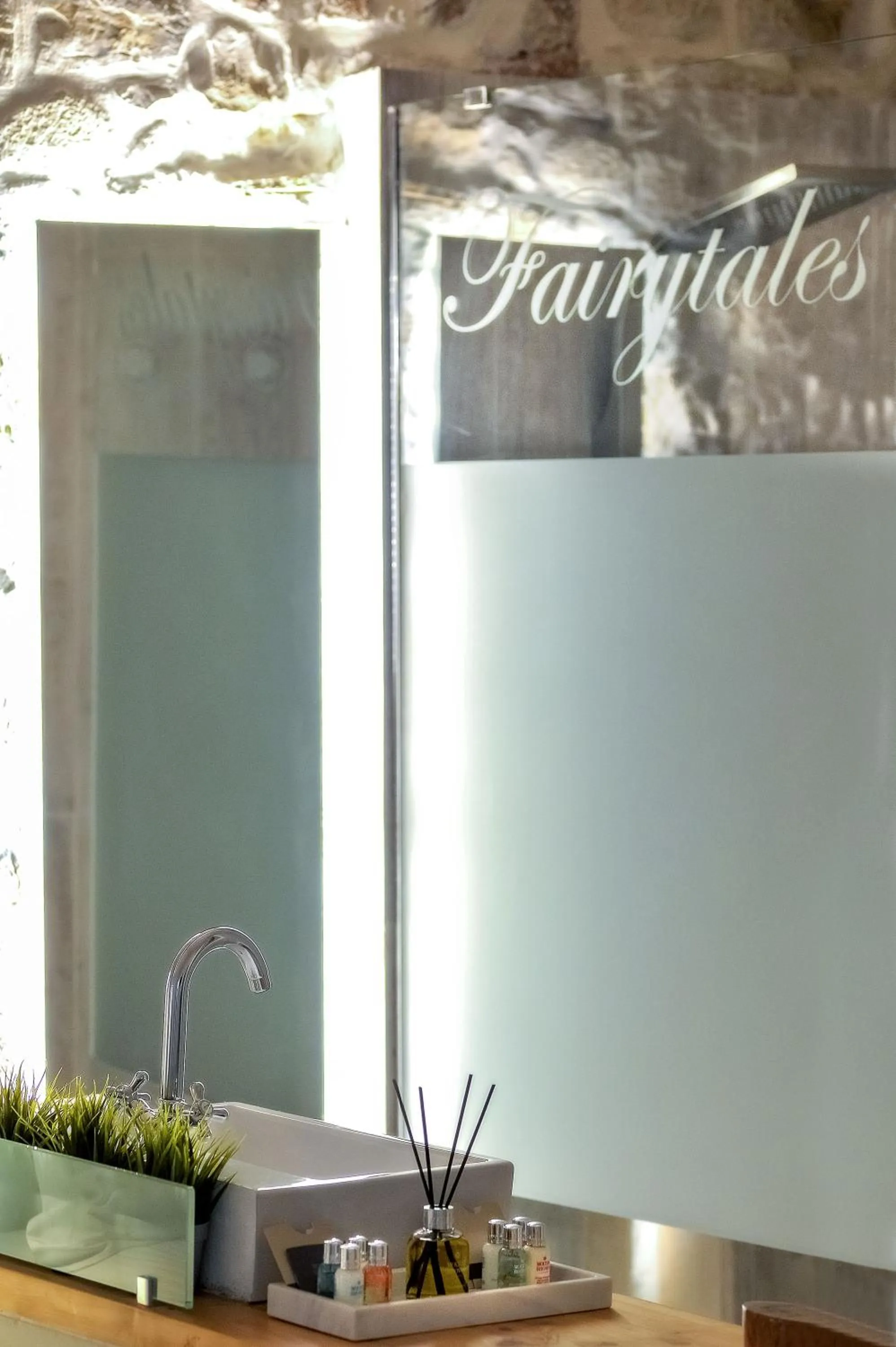 Bathroom in Paxos Fairytales Lovenest 2