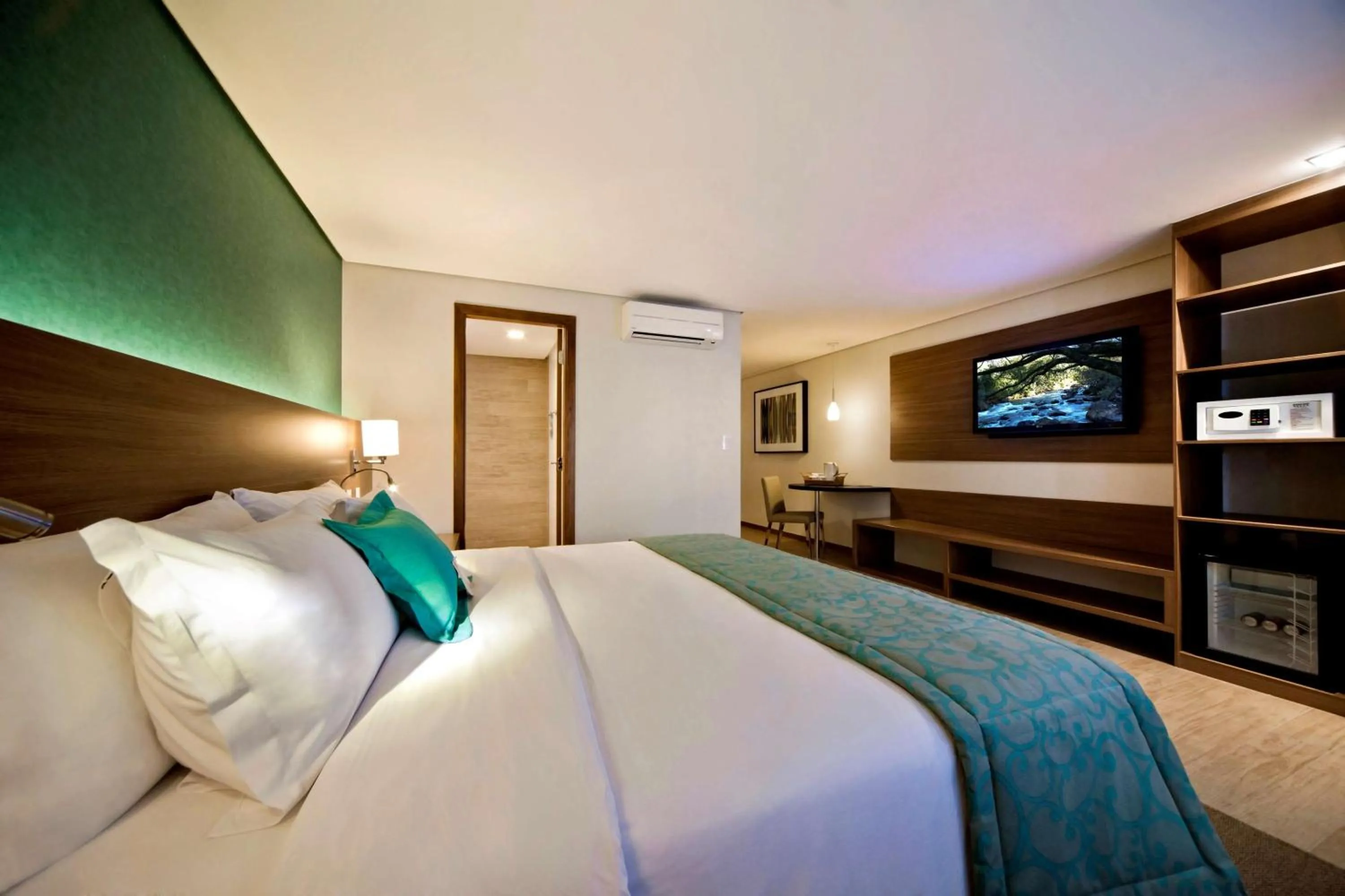 Photo of the whole room, Bed in Radisson Hotel Belém