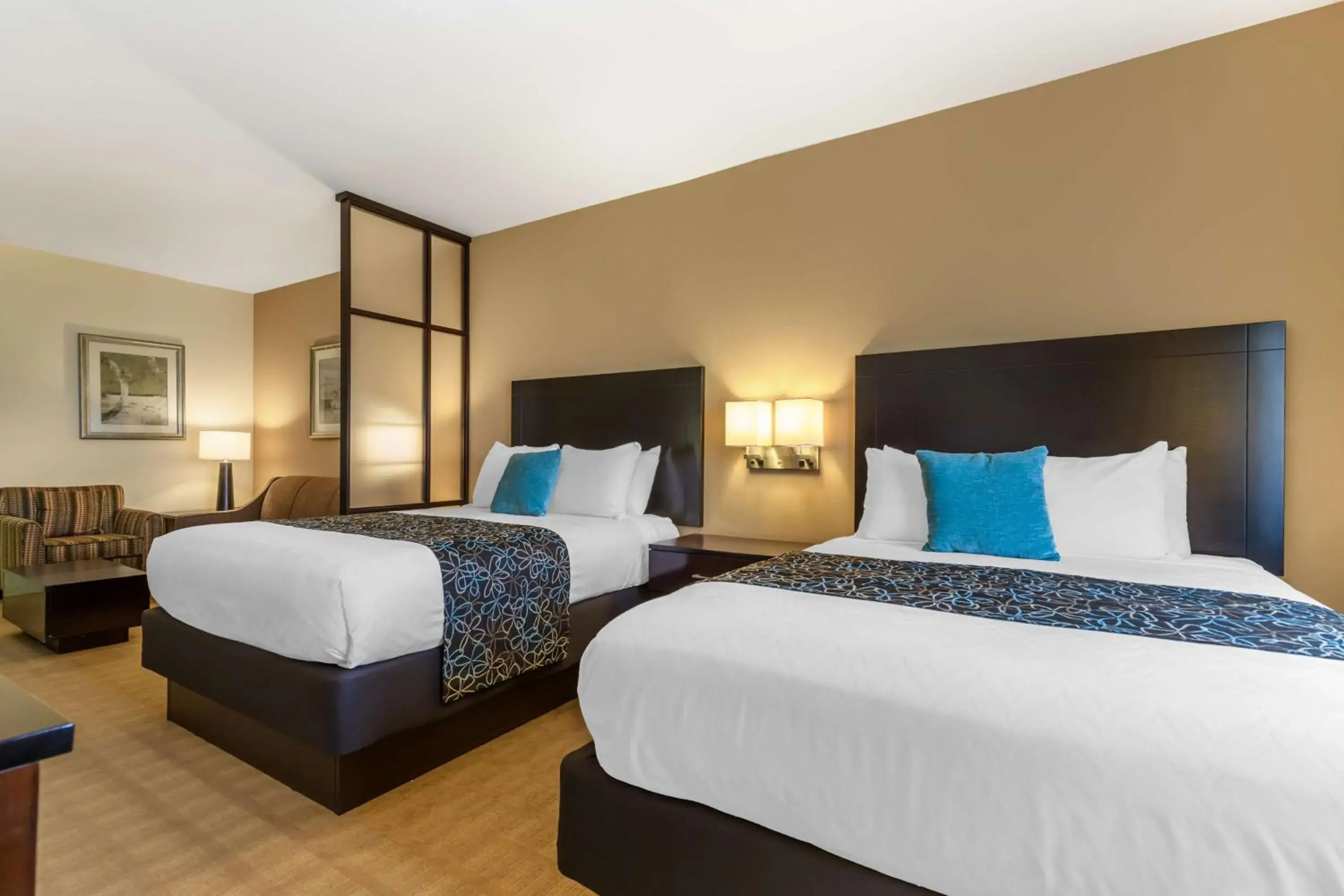 Photo of the whole room, Bed in Best Western Plus Lytle Inn and Suites Photo of the whole room, Bed in Best Western Plus Lytle Inn and Suites
