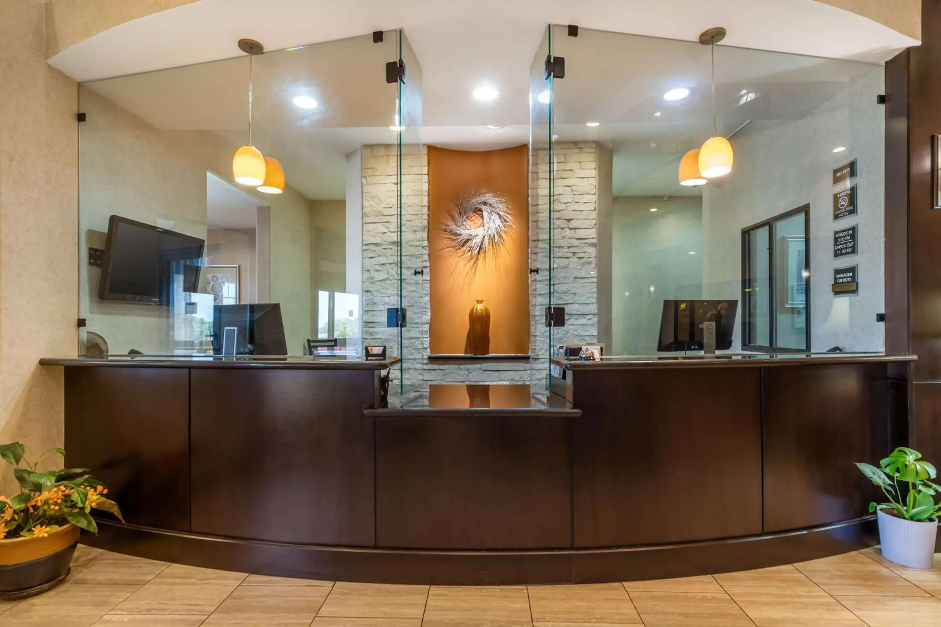 Lobby or reception in Best Western Plus Lytle Inn and Suites Lobby or reception in Best Western Plus Lytle Inn and Suites