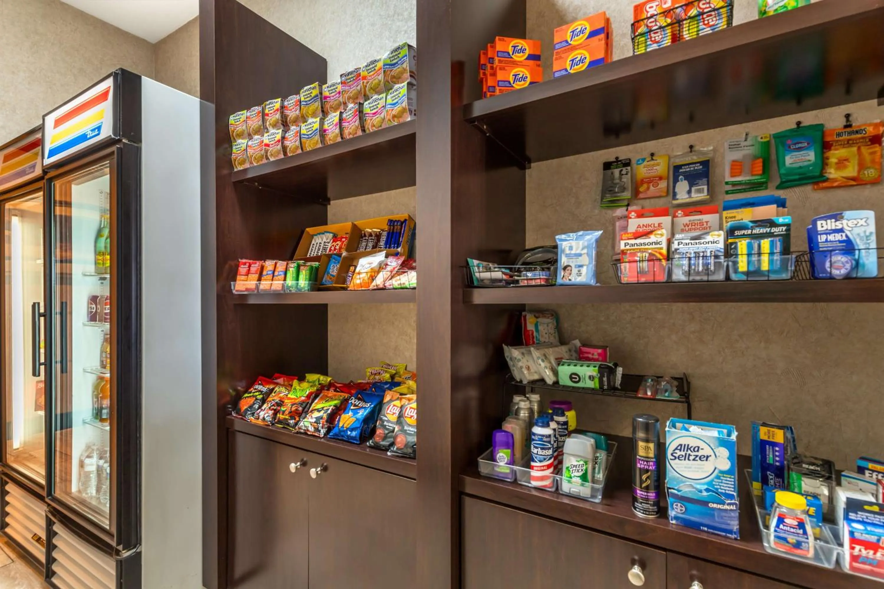 Property building in Best Western Plus Lytle Inn and Suites