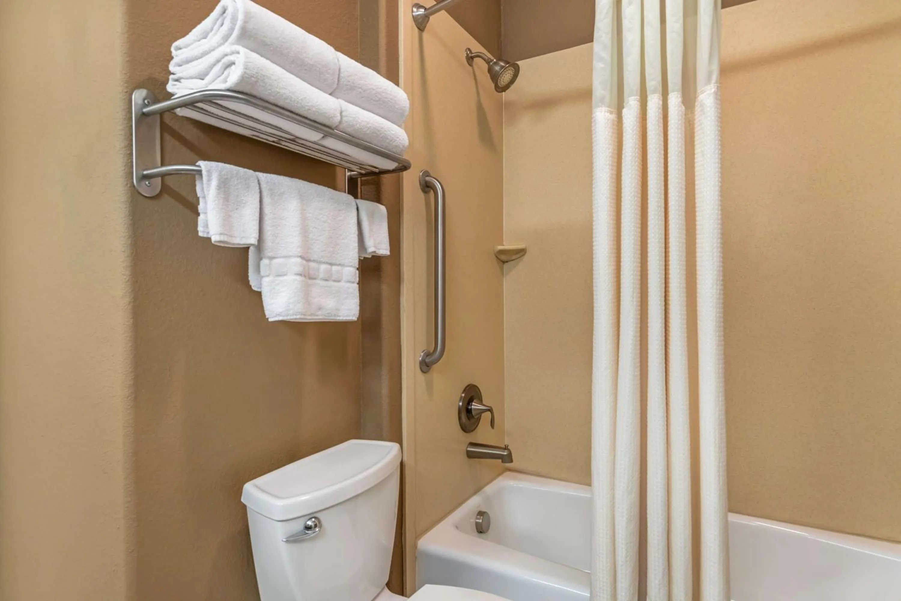 Bathroom in Best Western Plus Lytle Inn and Suites
