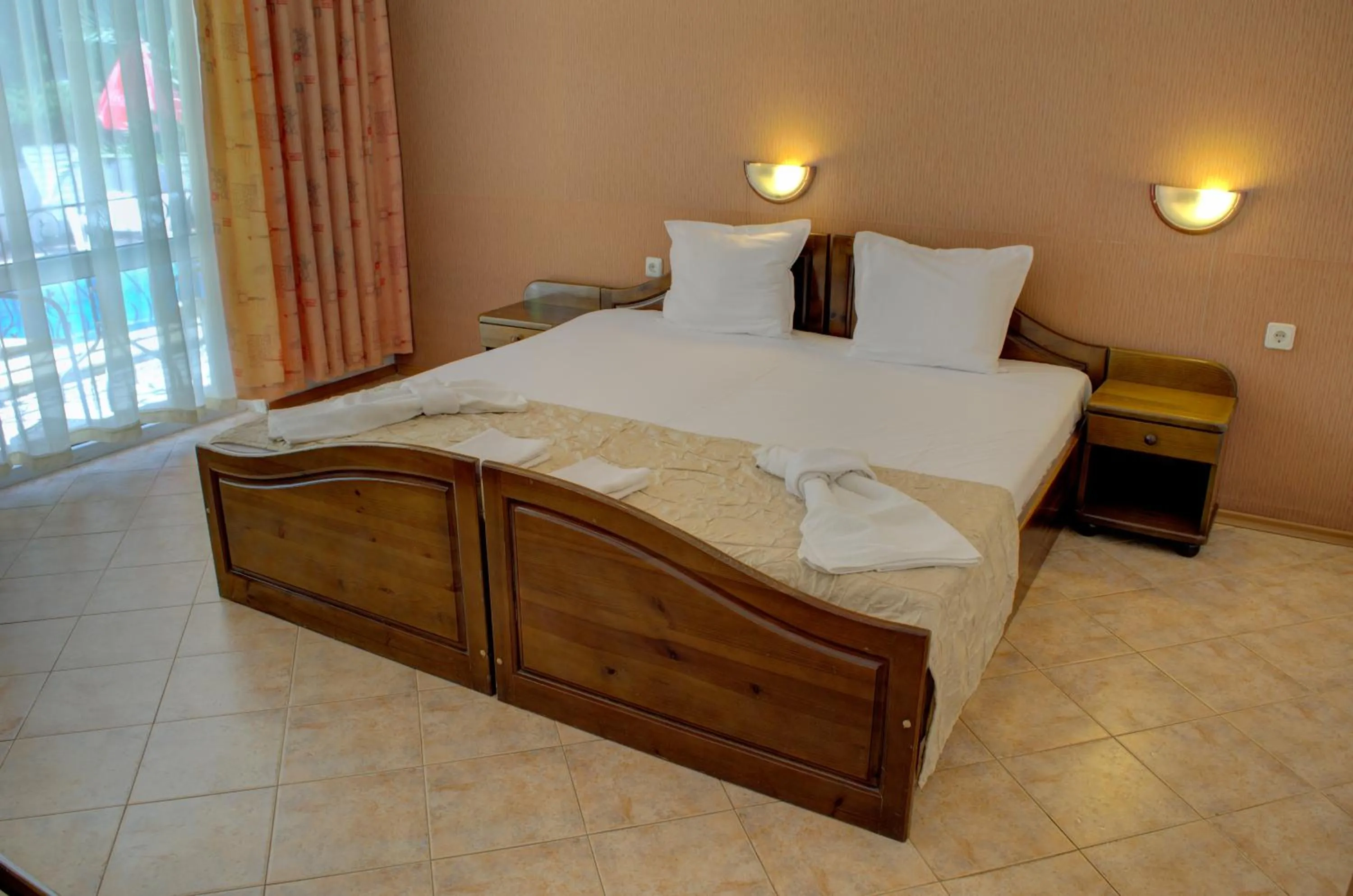 Bed in Hotel Feniks Lozenets