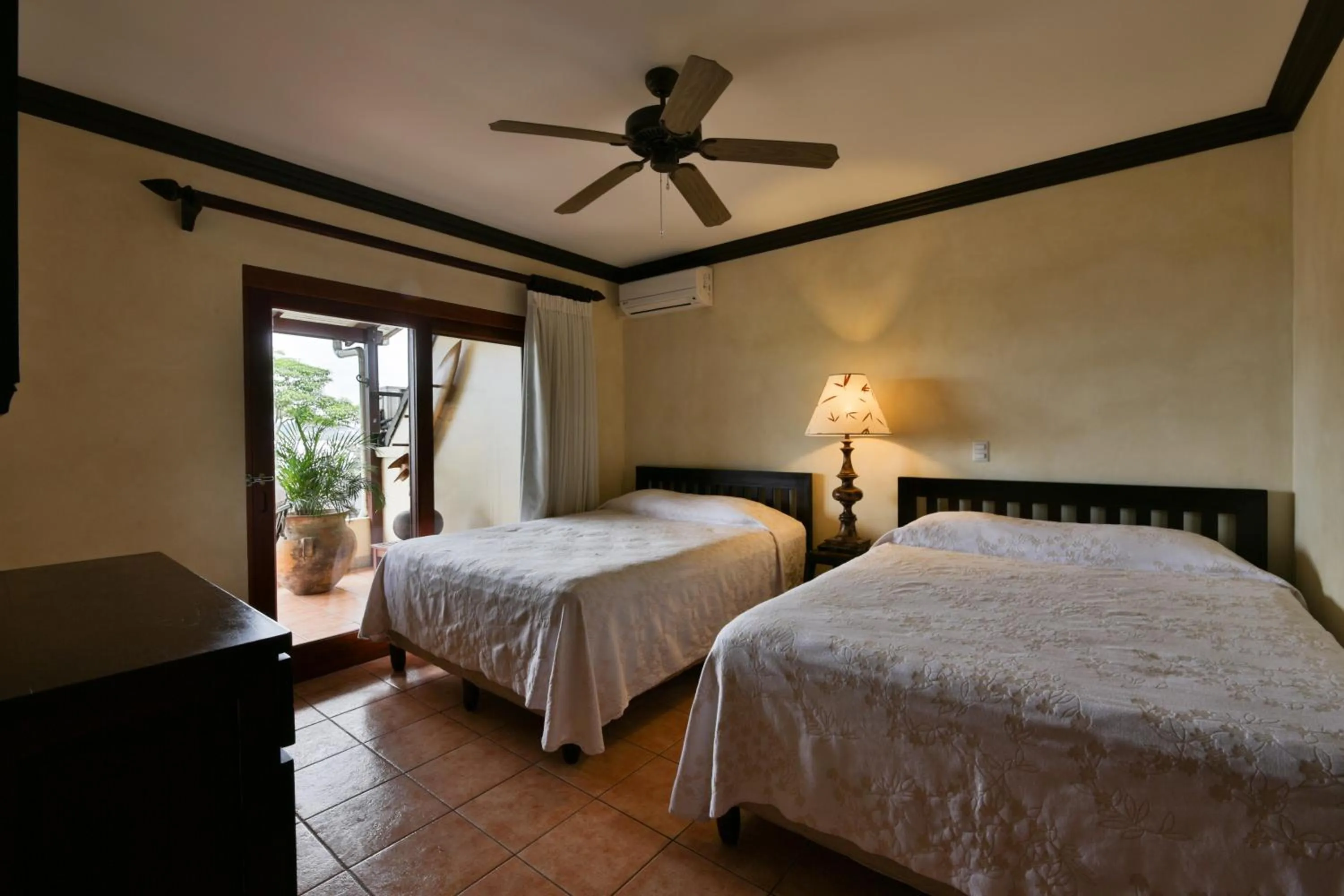 Bedroom, Bed in Club del Mar Oceanfront