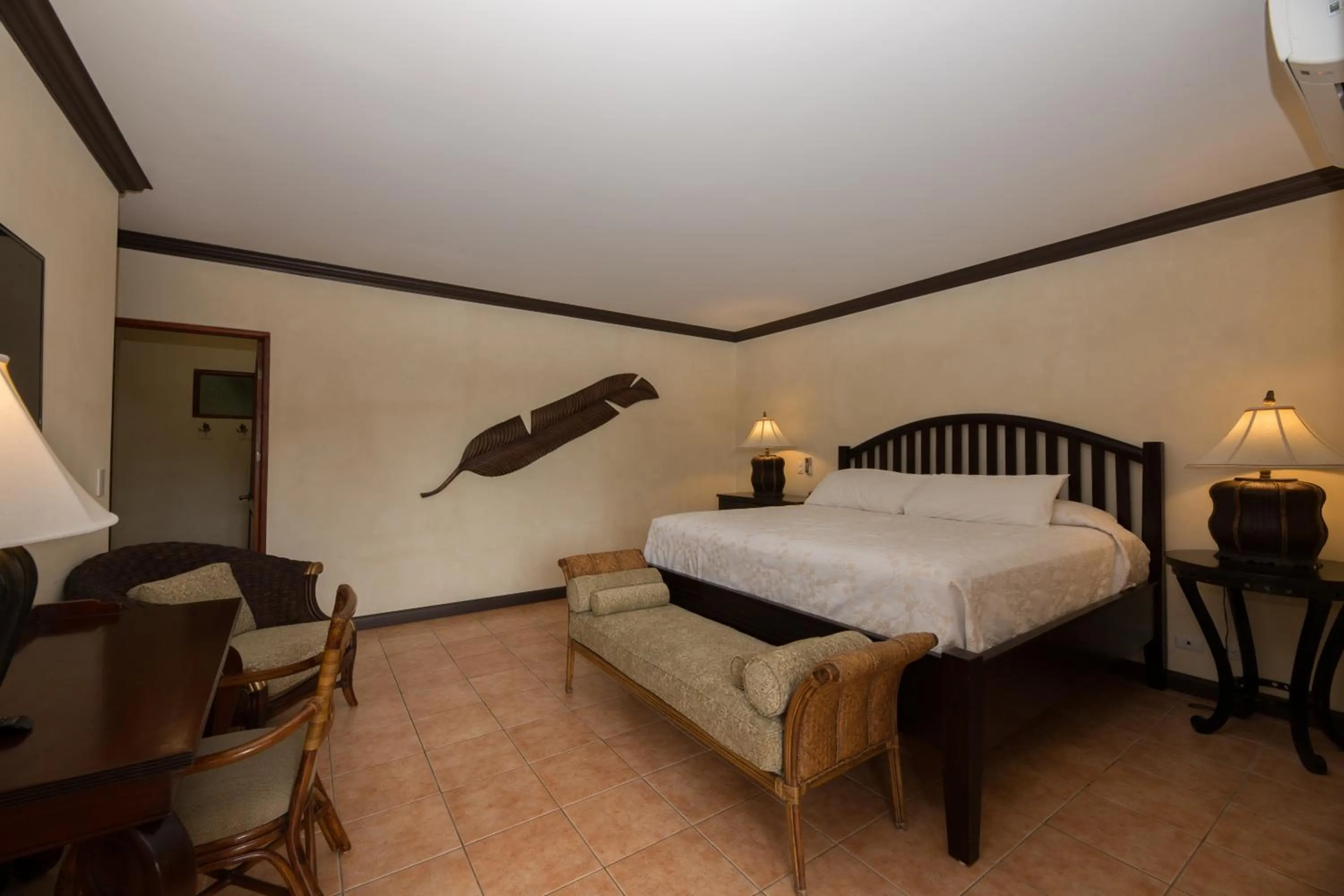 Bedroom, Bed in Club del Mar Oceanfront