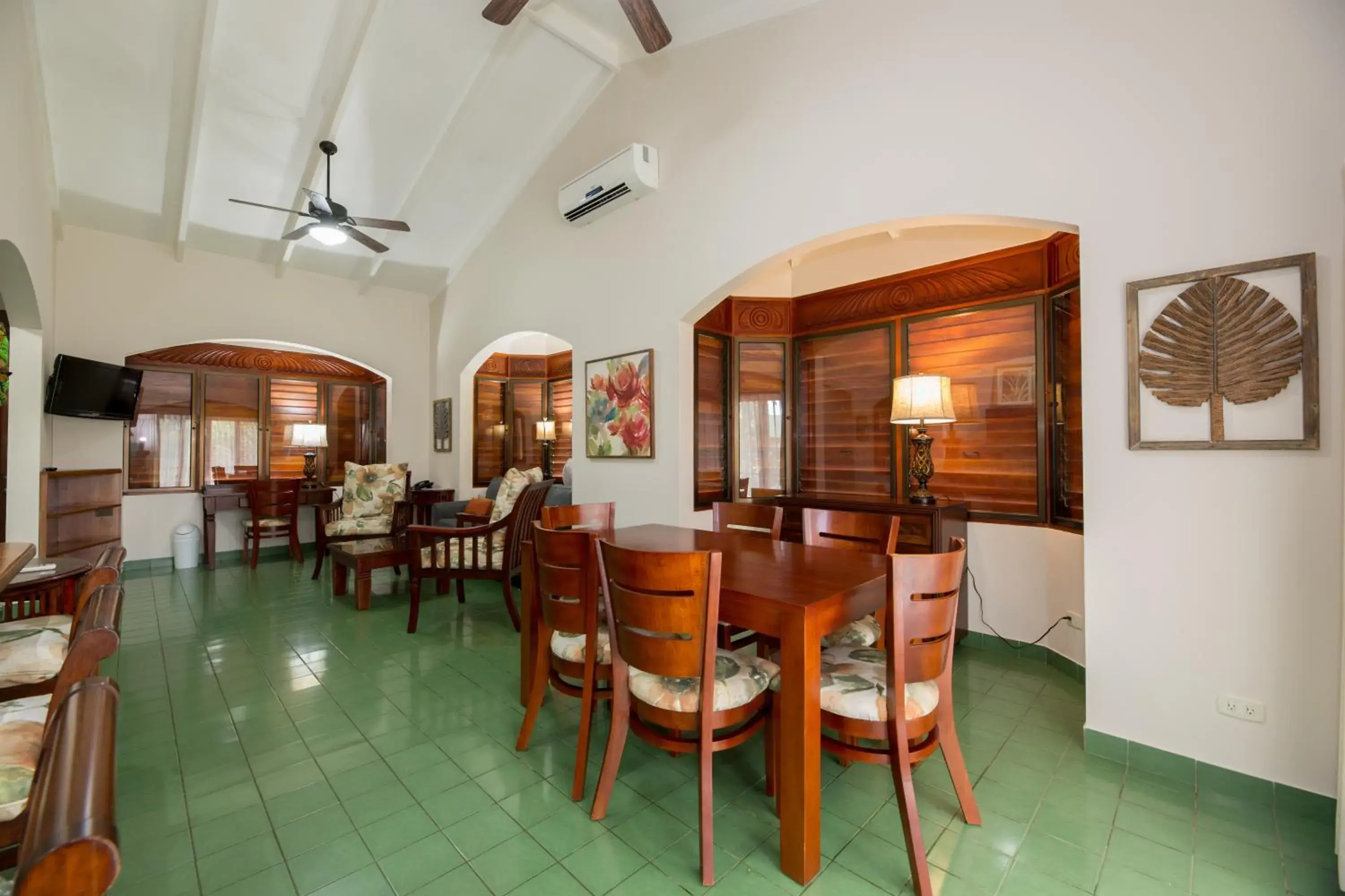 Garden View 2 Bedroom Condo in Club del Mar Oceanfront Garden View 2 Bedroom Condo in Club del Mar Oceanfront