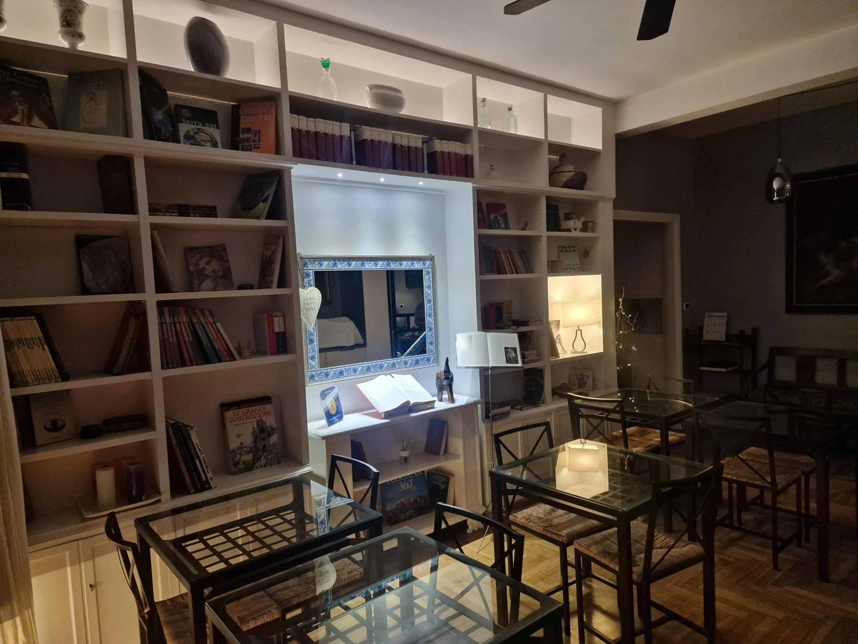 Library in Sweet Home Parioli