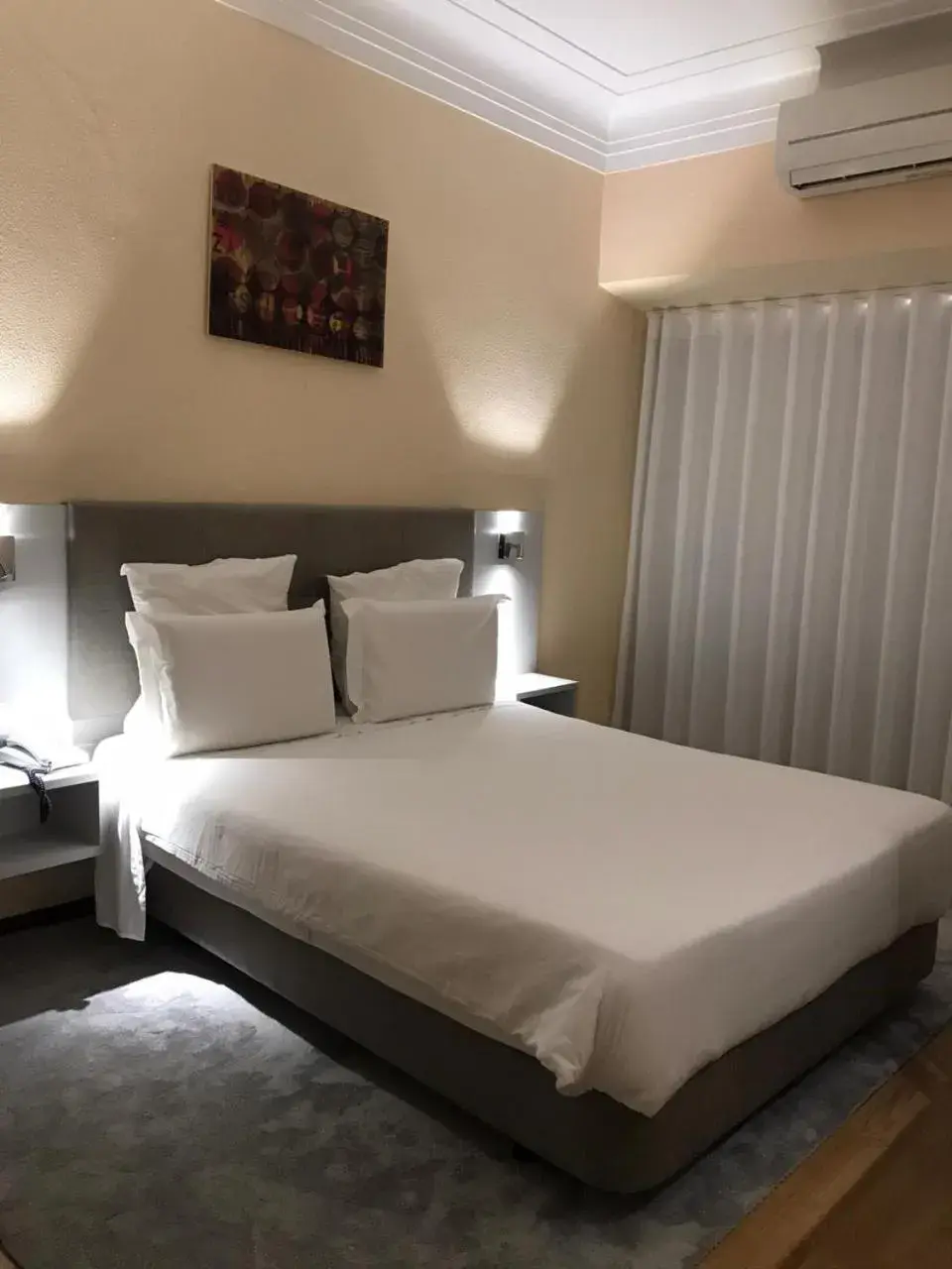 Bed in Hotel Excelsior Bed in Hotel Excelsior