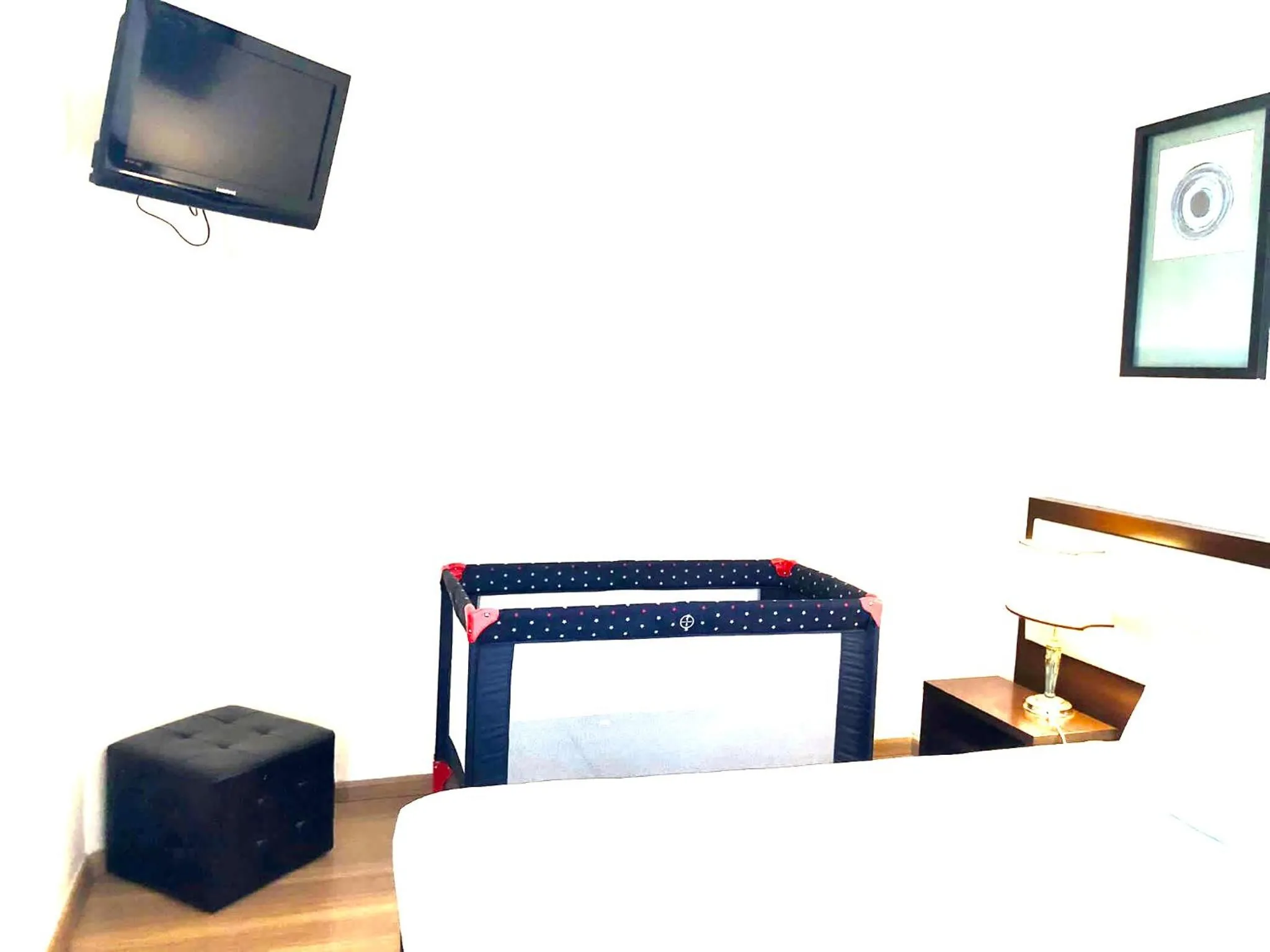 Bed in Hotel Excelsior