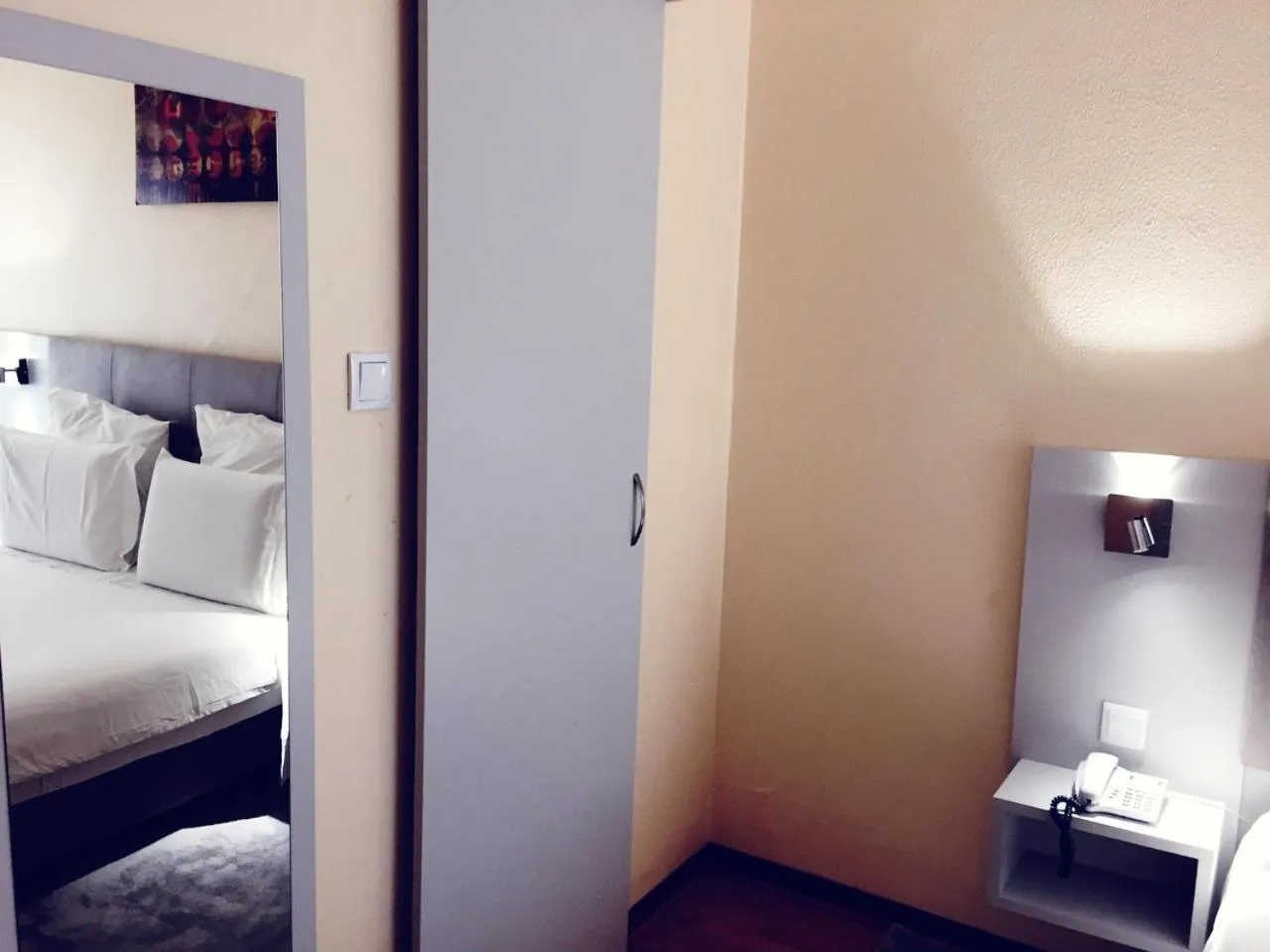 Bed in Hotel Excelsior