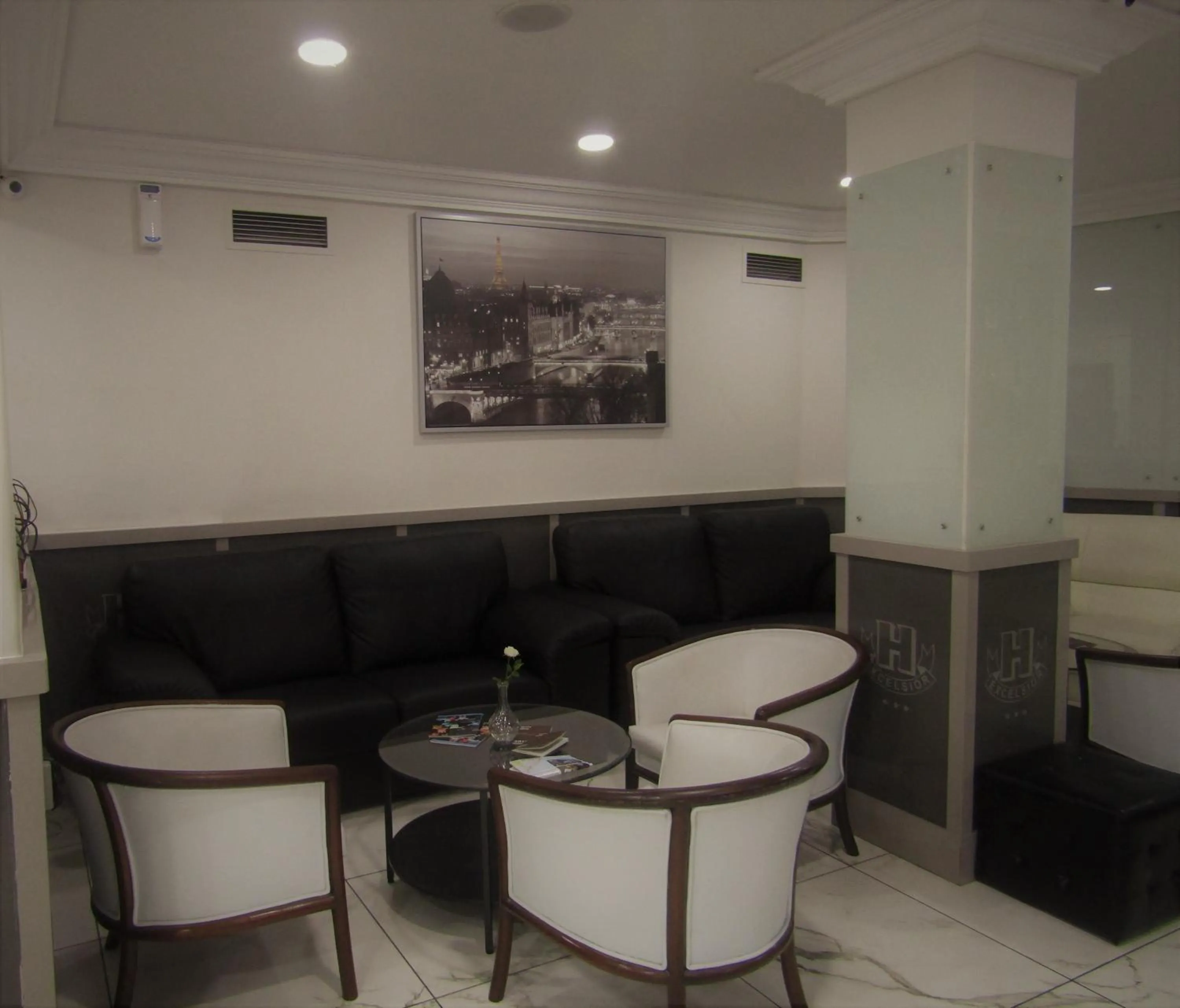 Lounge or bar in Hotel Excelsior