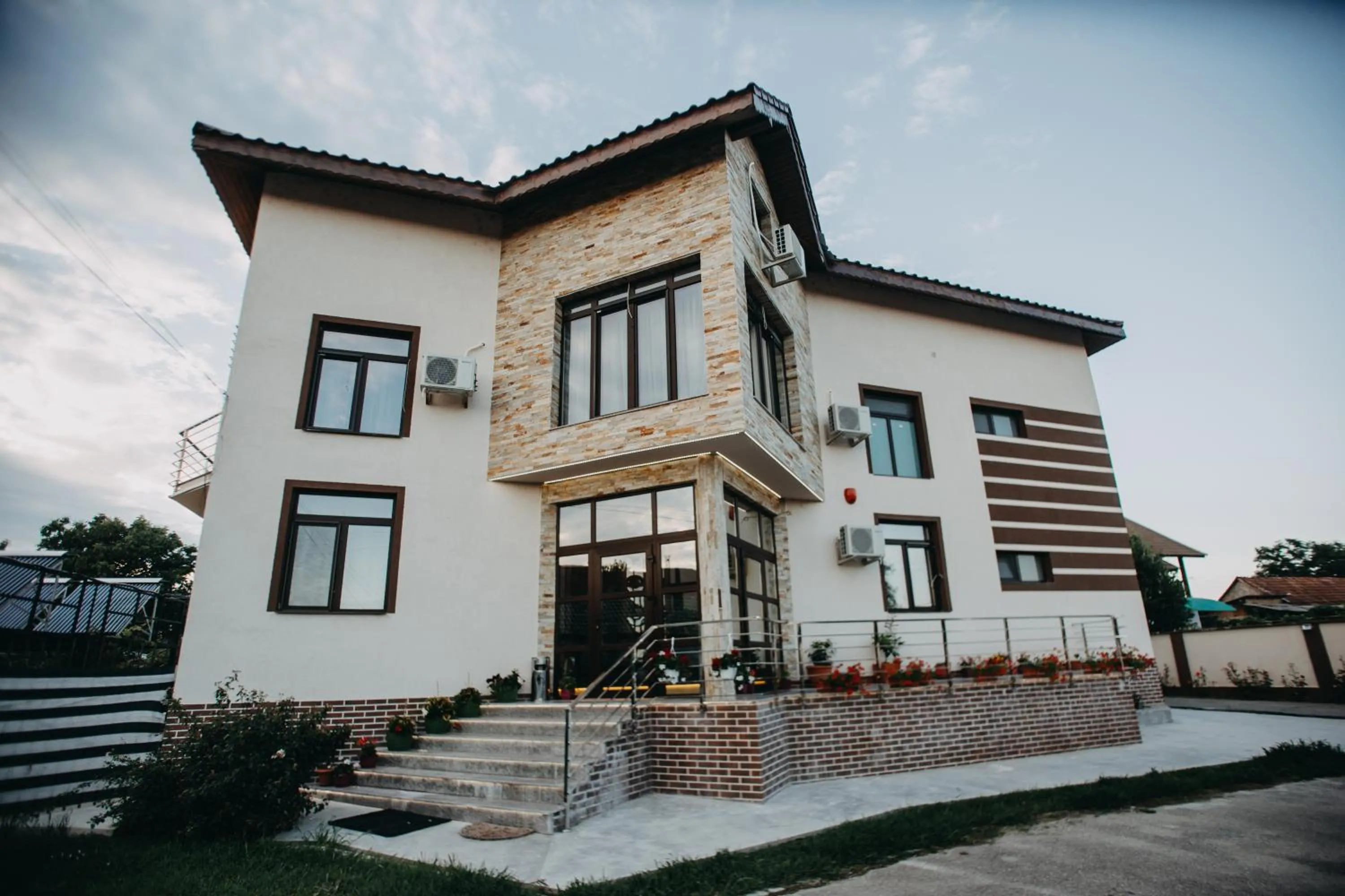Property building in Pensiunea Jacqueline
