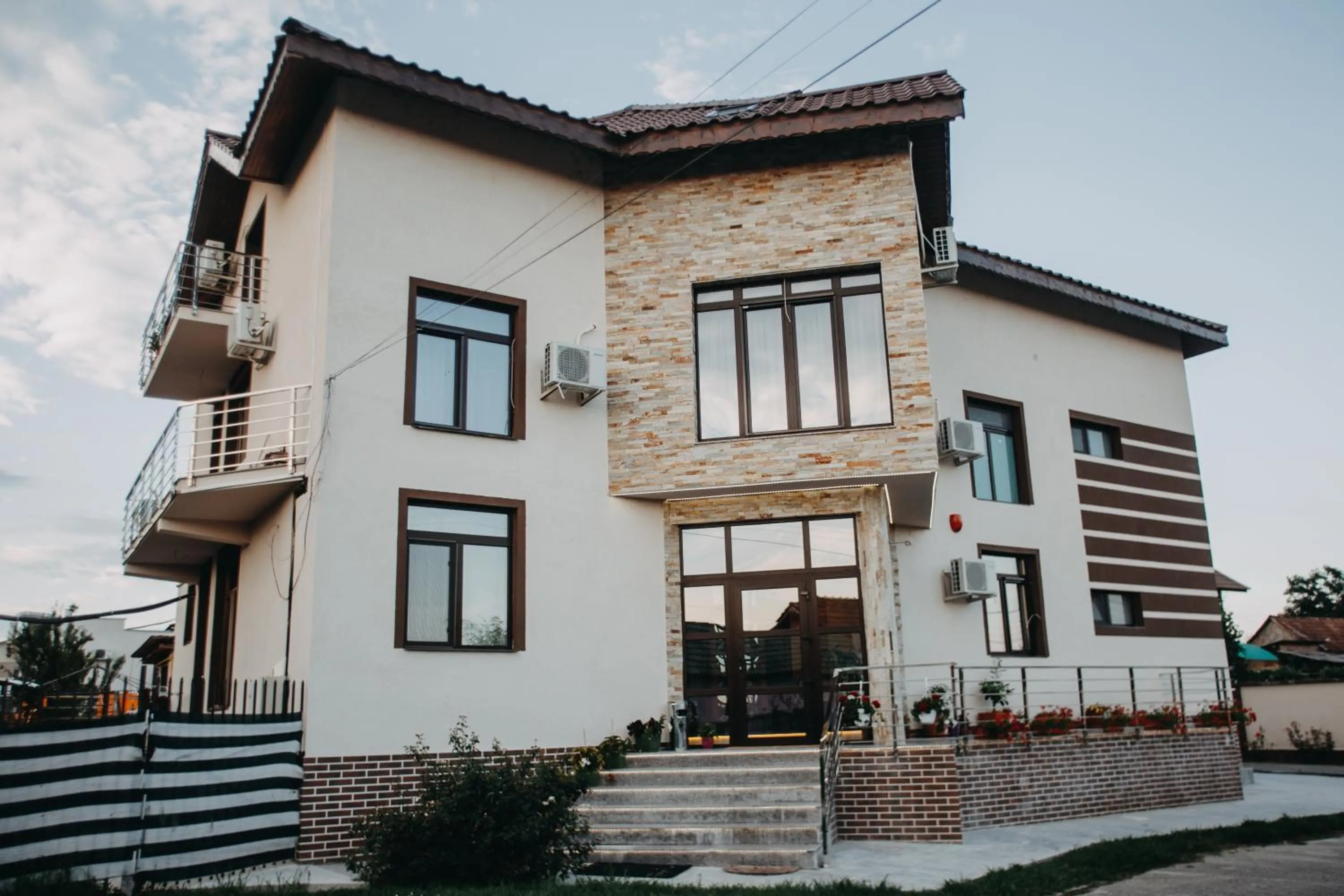 Property building in Pensiunea Jacqueline