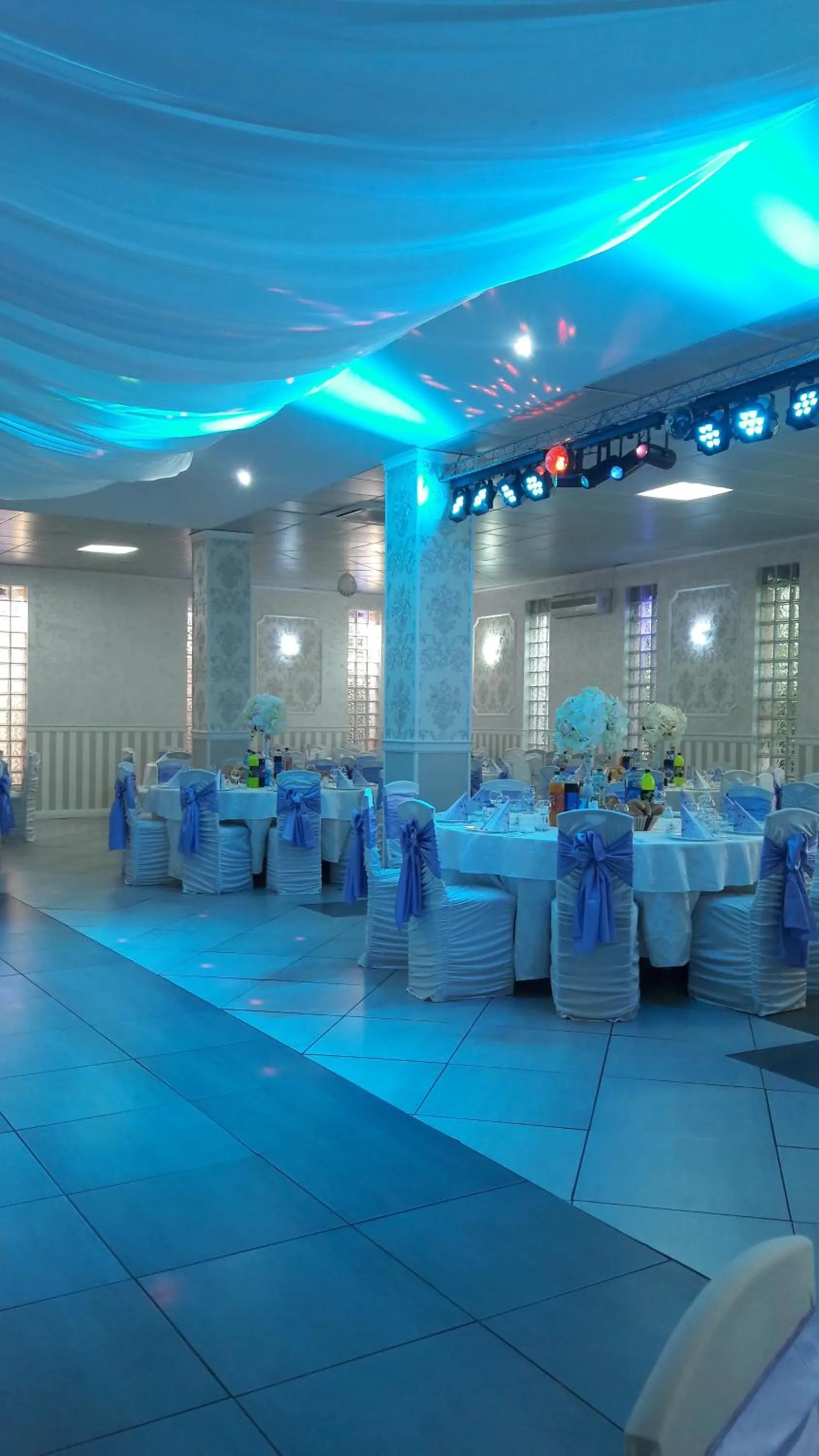 Restaurant/places to eat in Pensiunea Jacqueline