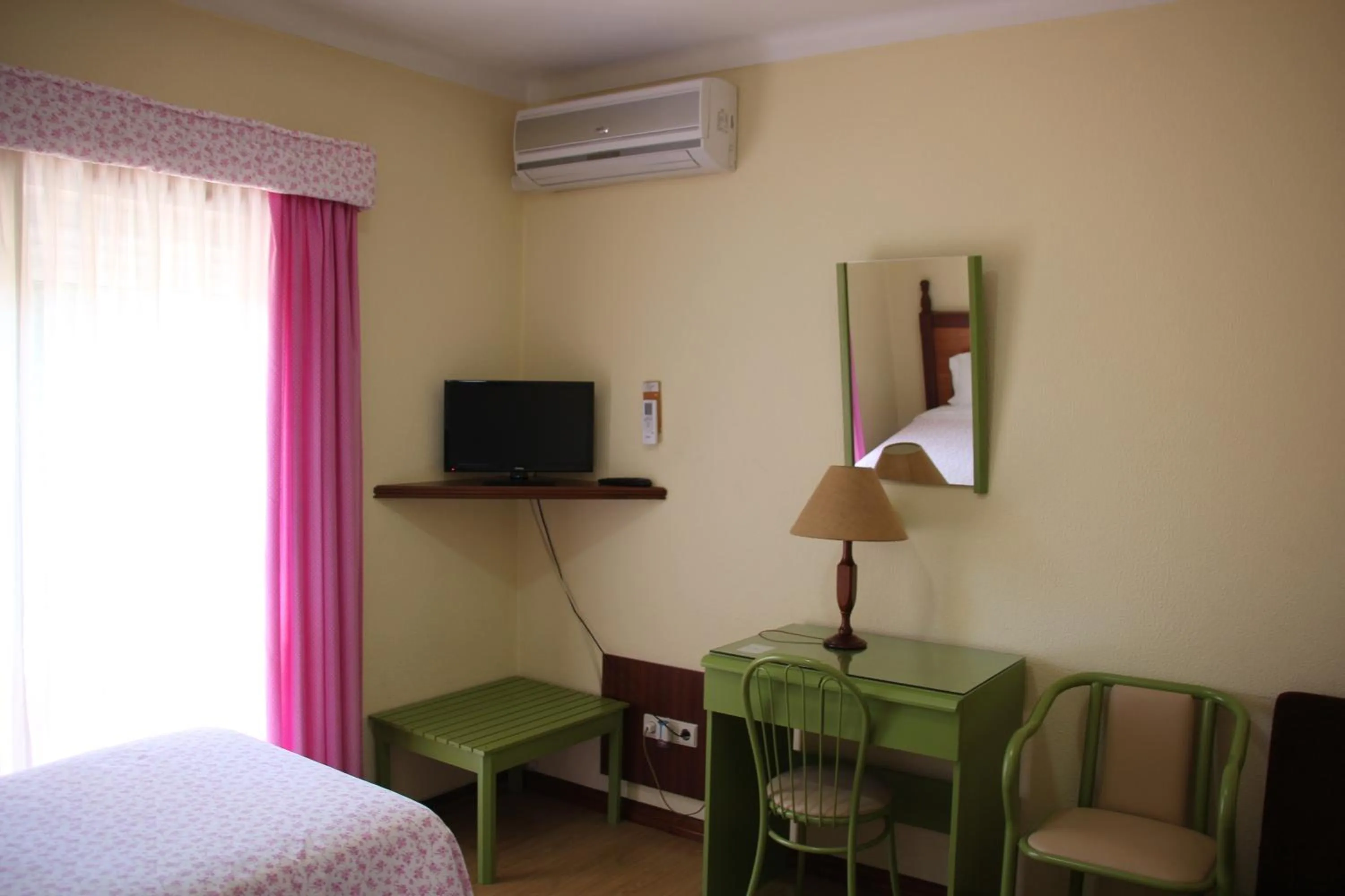 TV and multimedia in Hotel Joao Capela