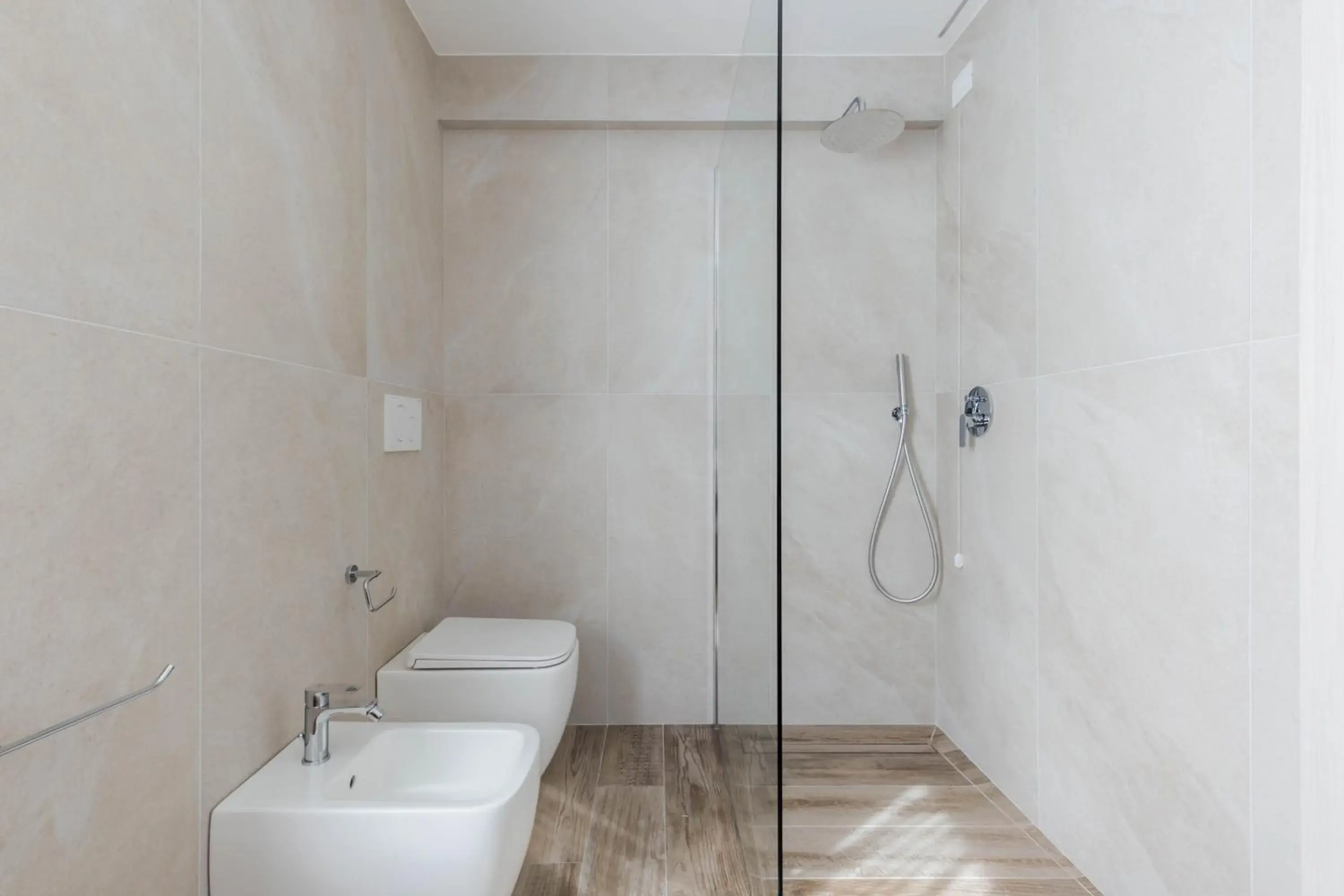 Shower, Bathroom in Hotel Giardinetto