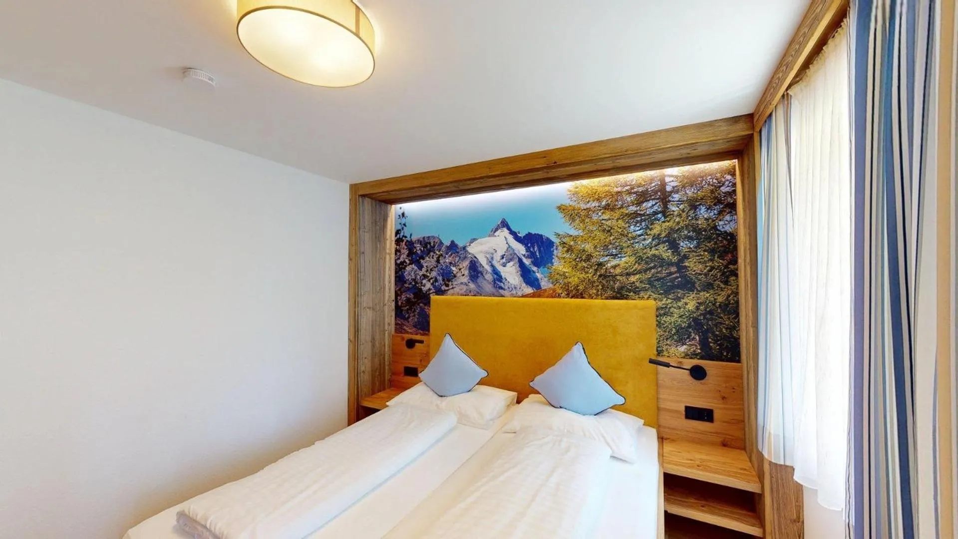 Bed in Hotel - Restaurant - Sonnblick