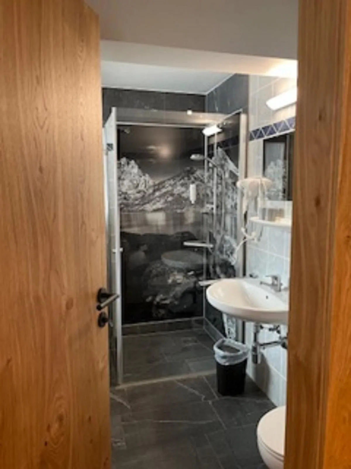 Bathroom in Hotel - Restaurant - Sonnblick