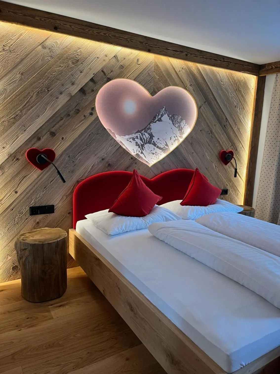 Bed in Hotel - Restaurant - Sonnblick