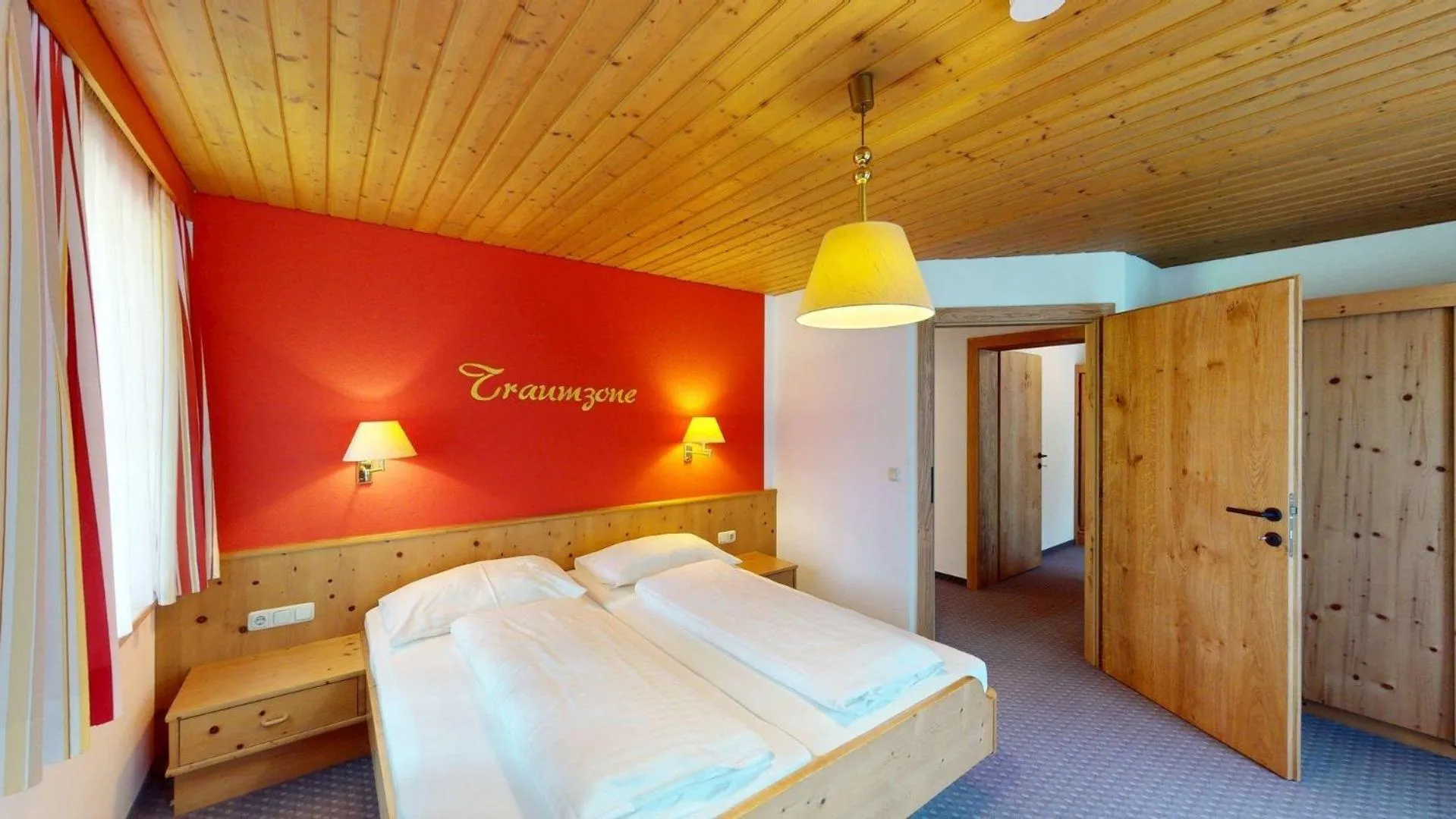 Bedroom, Bed in Hotel - Restaurant - Sonnblick
