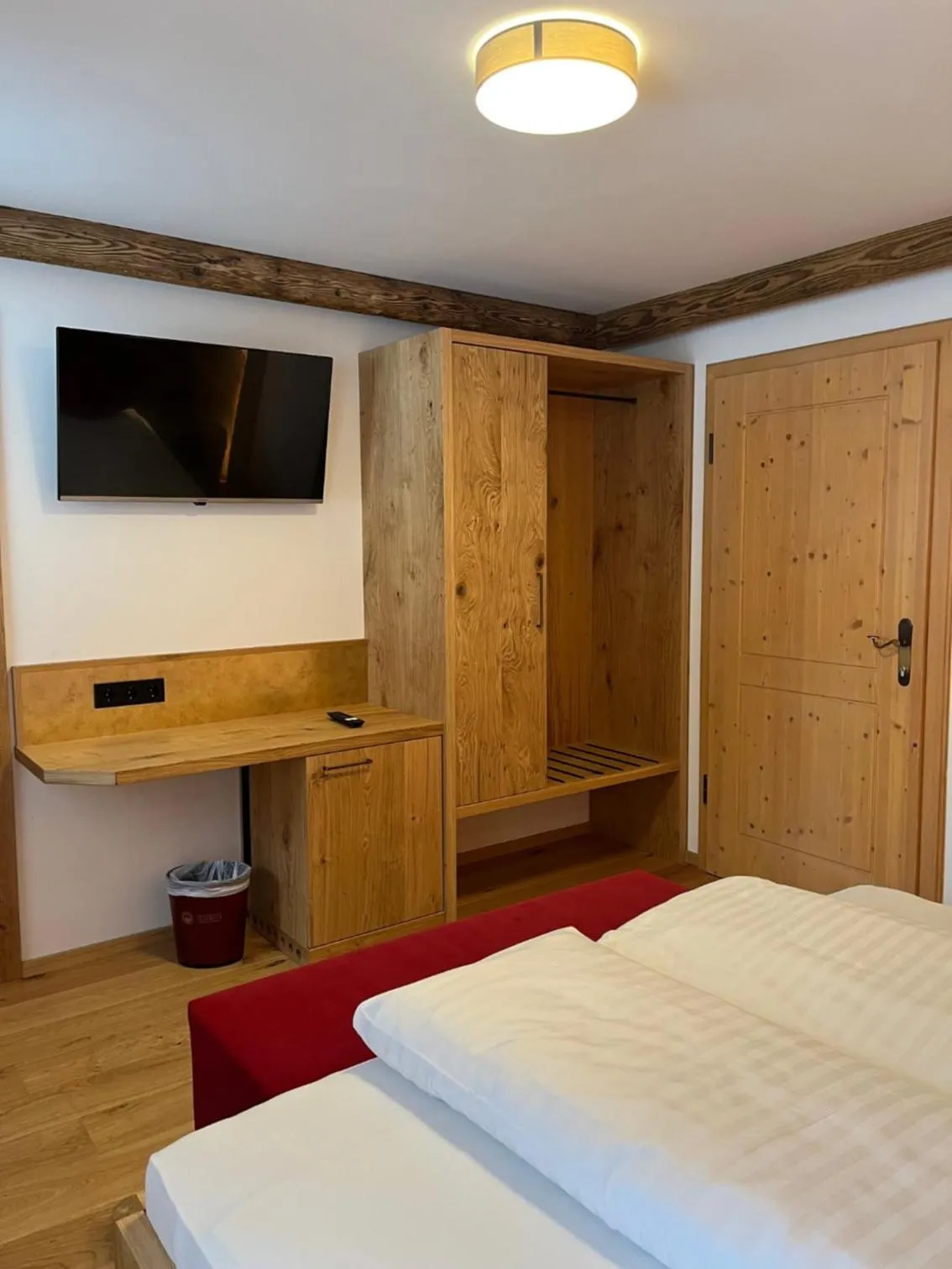 Bedroom, Bed in Hotel - Restaurant - Sonnblick