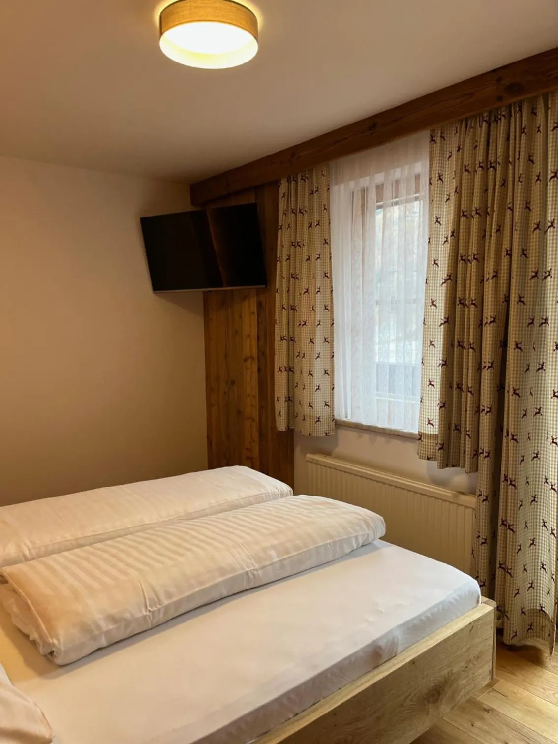 Bed in Hotel - Restaurant - Sonnblick