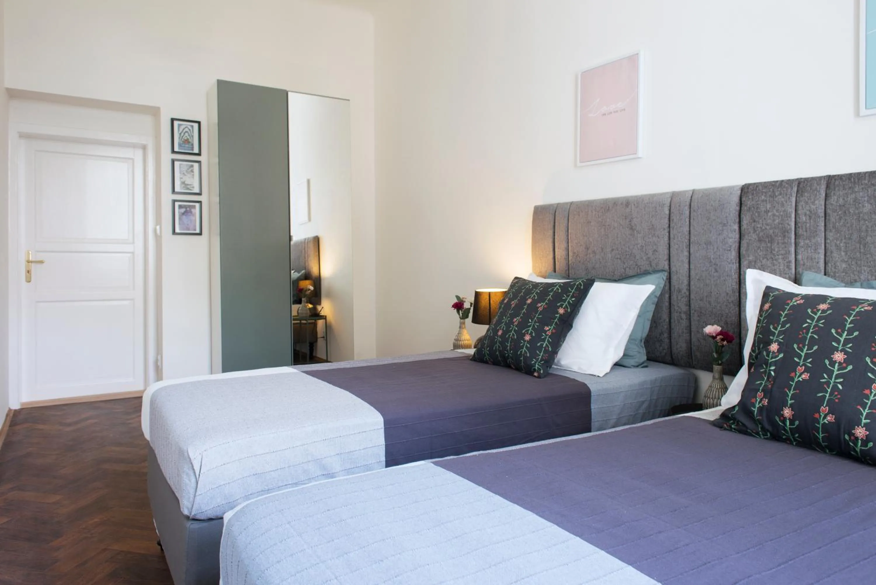 Seating area, Bed in Kent Ridge Loft (Lublanska)
