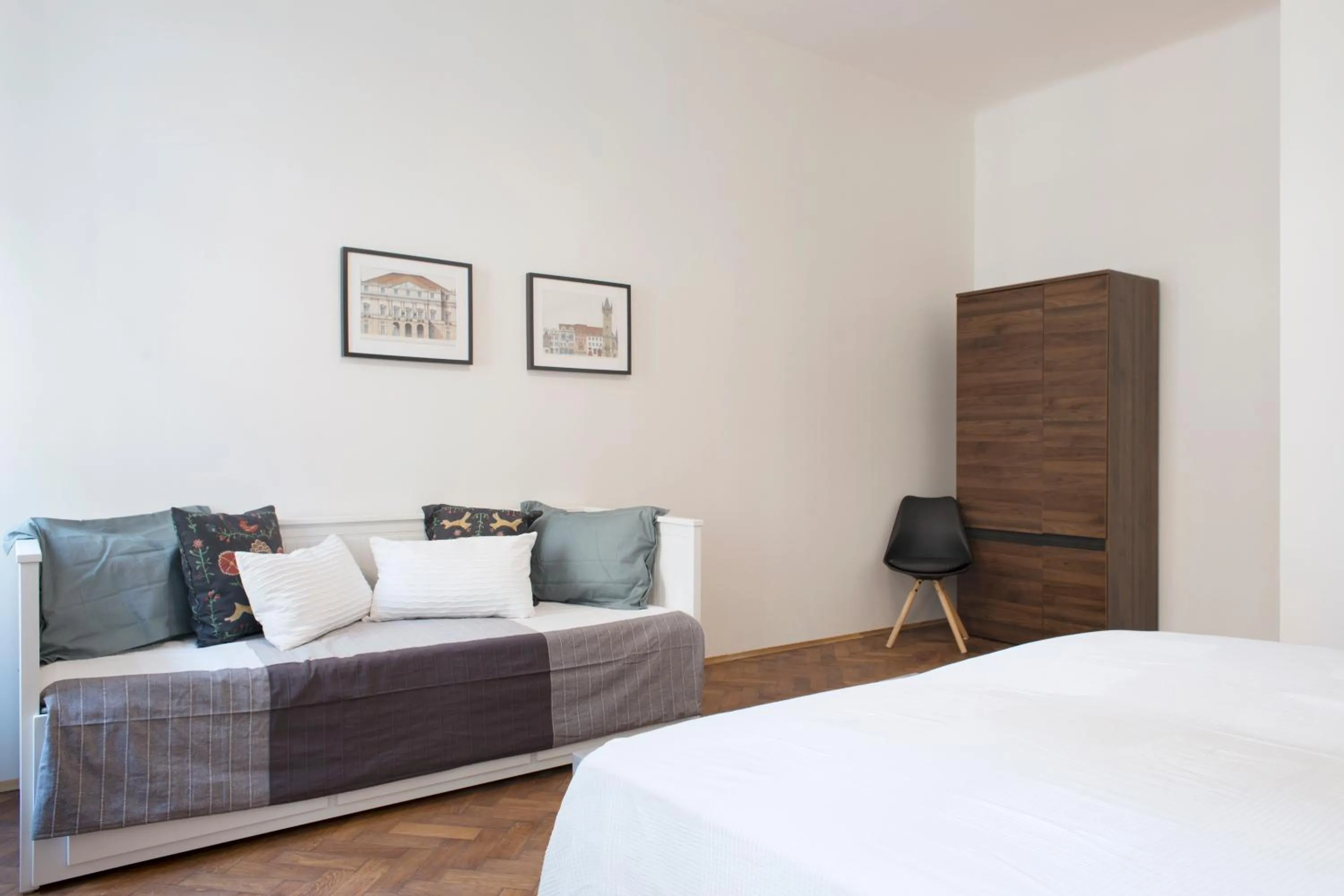 Bed in Kent Ridge Loft (Lublanska)