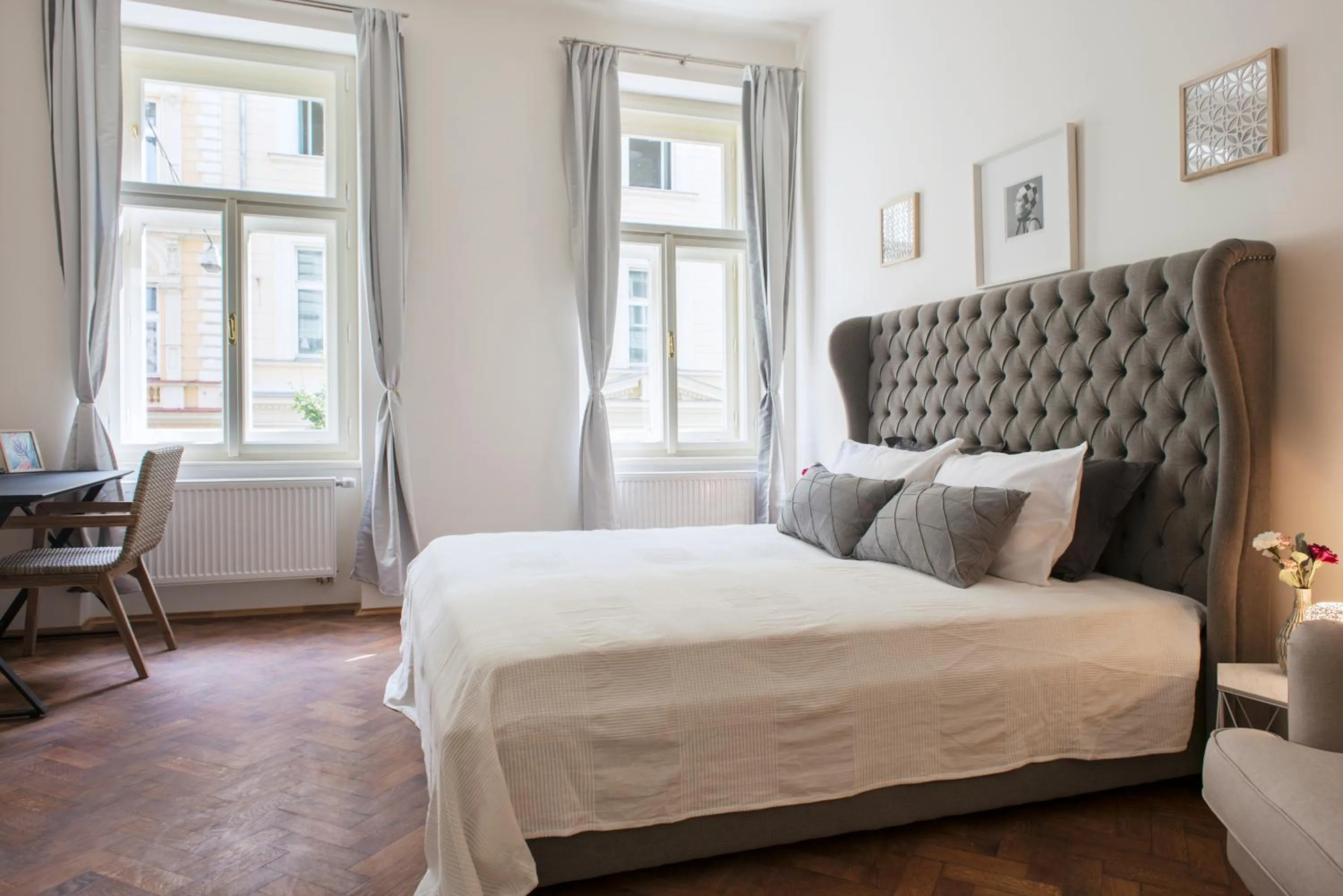 Photo of the whole room, Bed in Kent Ridge Loft (Lublanska)