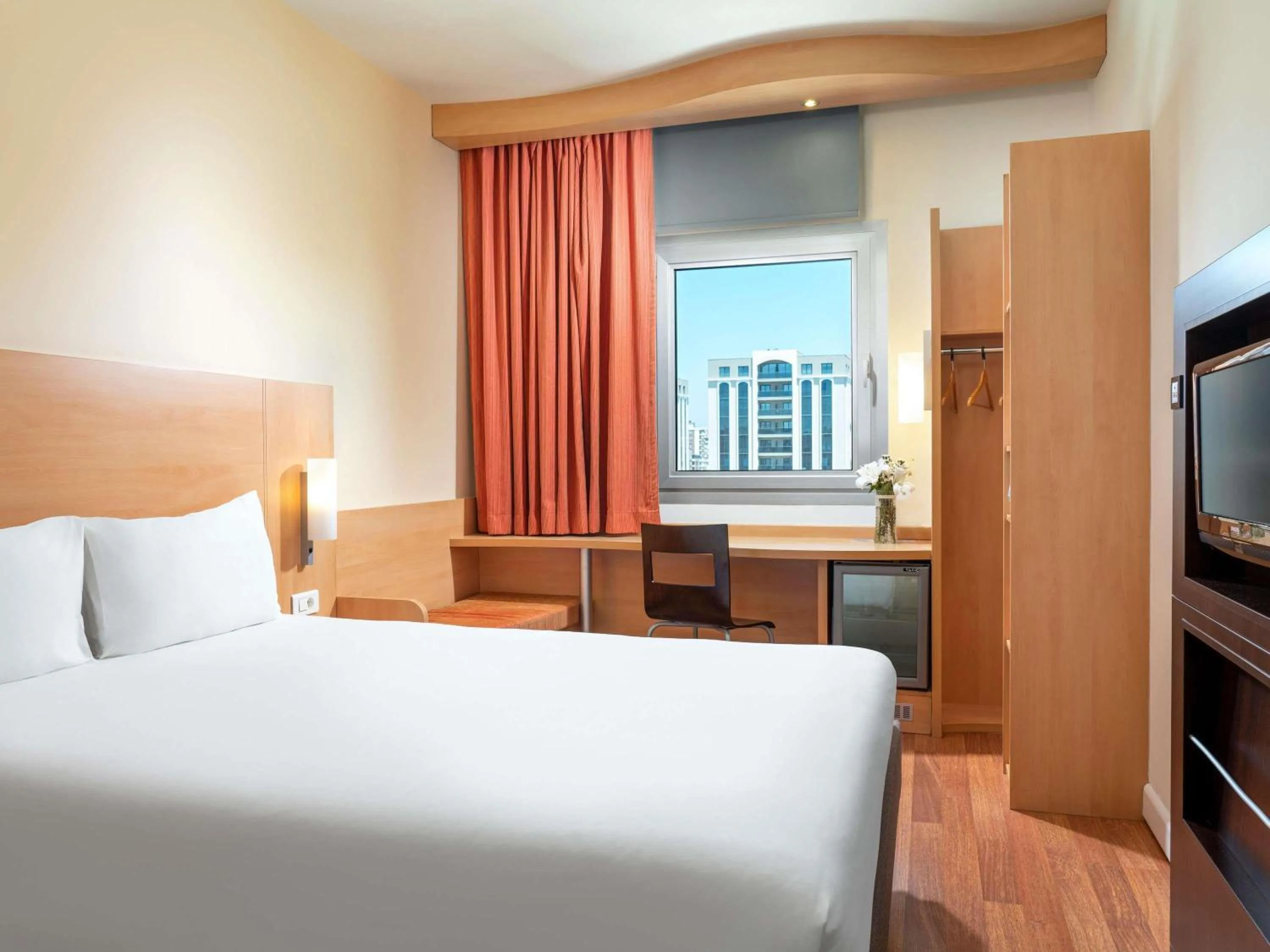 Bedroom, Bed in ibis Adana