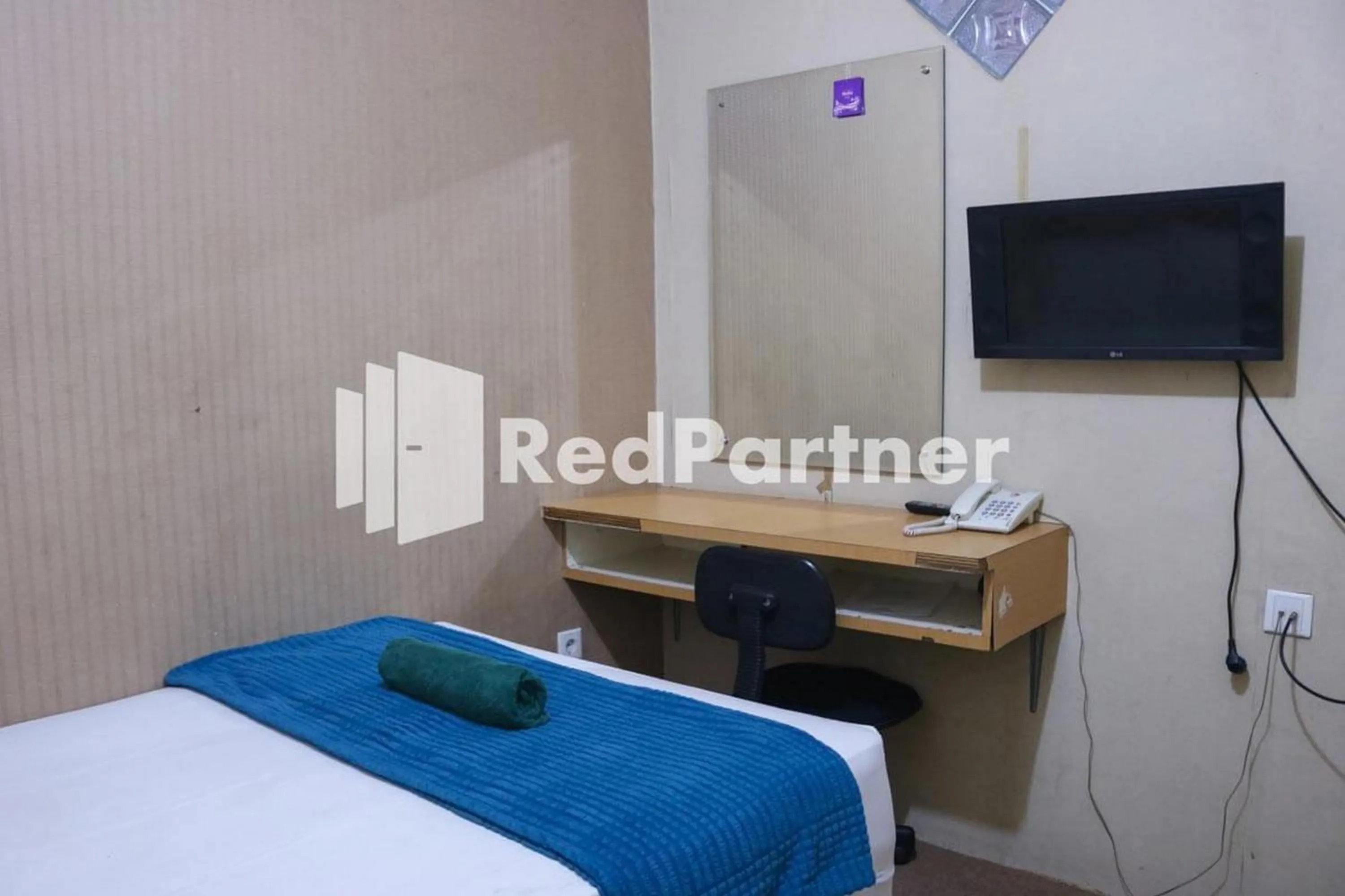 Bedroom, Bed in Good Sleep Balikpapan Mitra RedDoorz