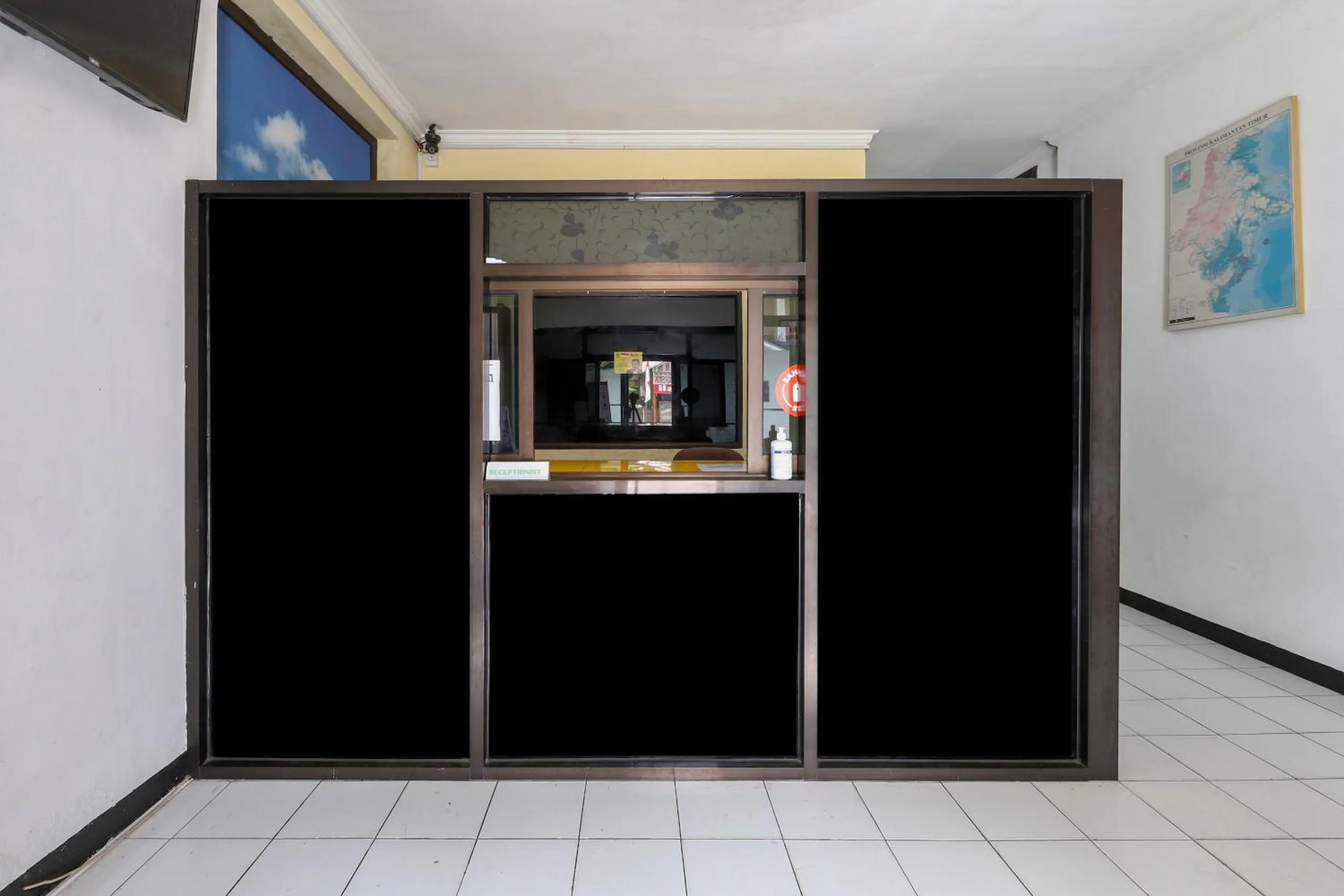 Lobby or reception in Good Sleep Balikpapan Mitra RedDoorz