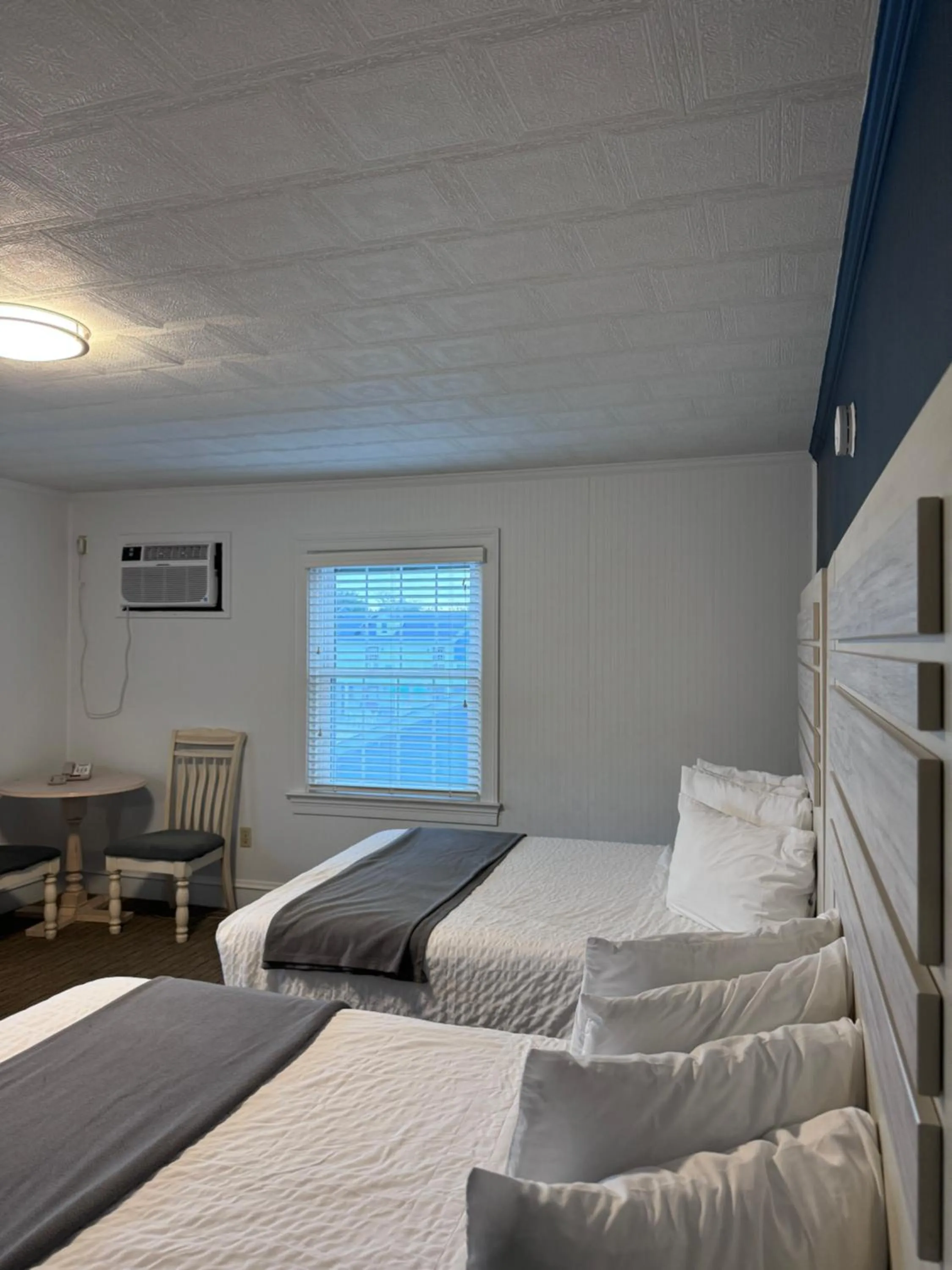 Photo of the whole room, Bed in Francis Scott Key Family Resort