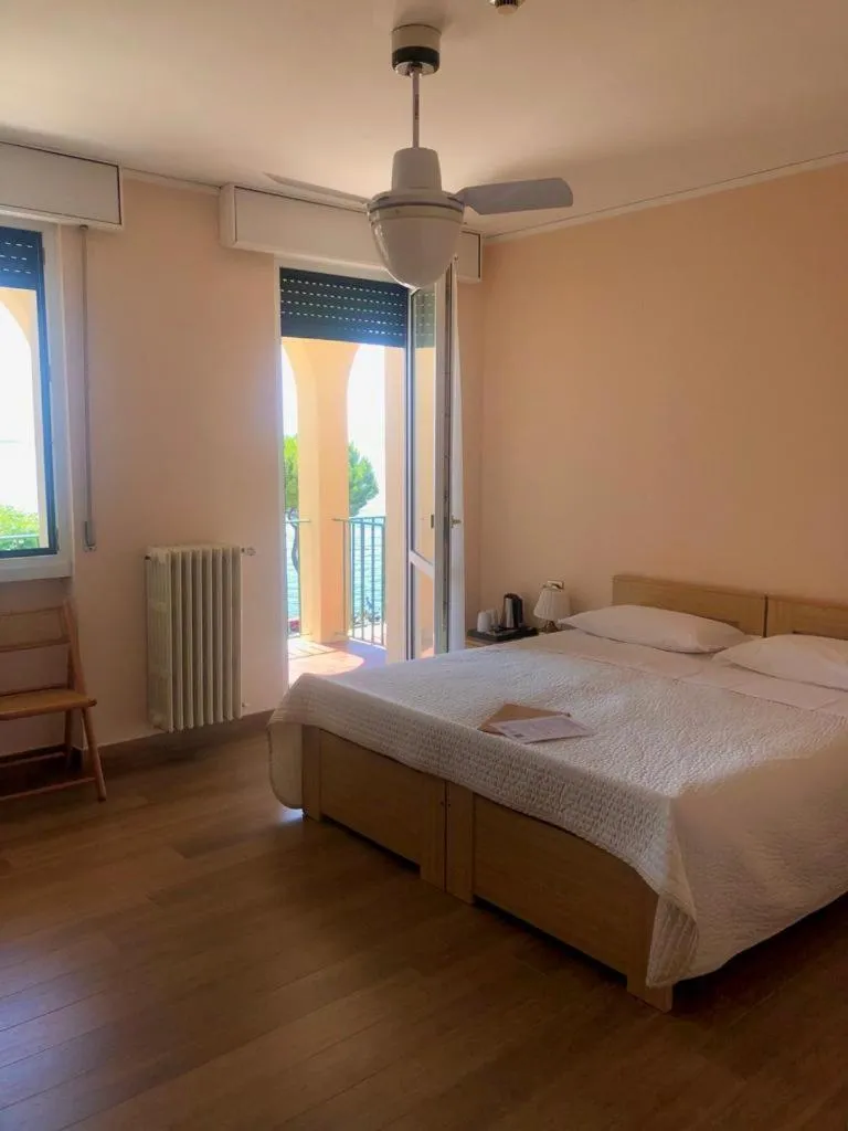 Bed in Hotel Terminus