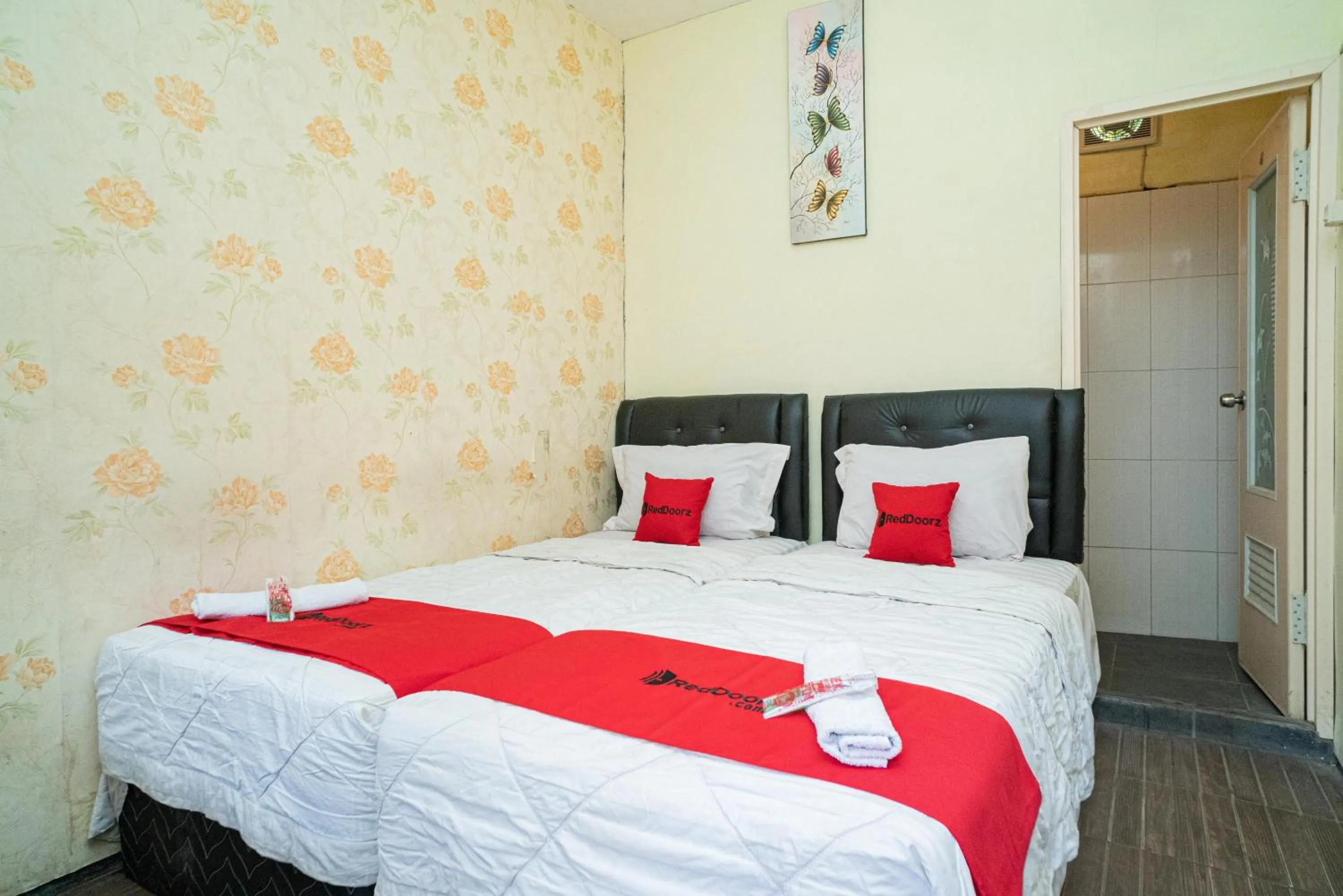 Bed in RedDoorz near Cyber Mall