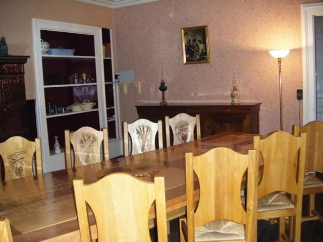 Restaurant/places to eat in Chambres d'hôtes La Gargaille