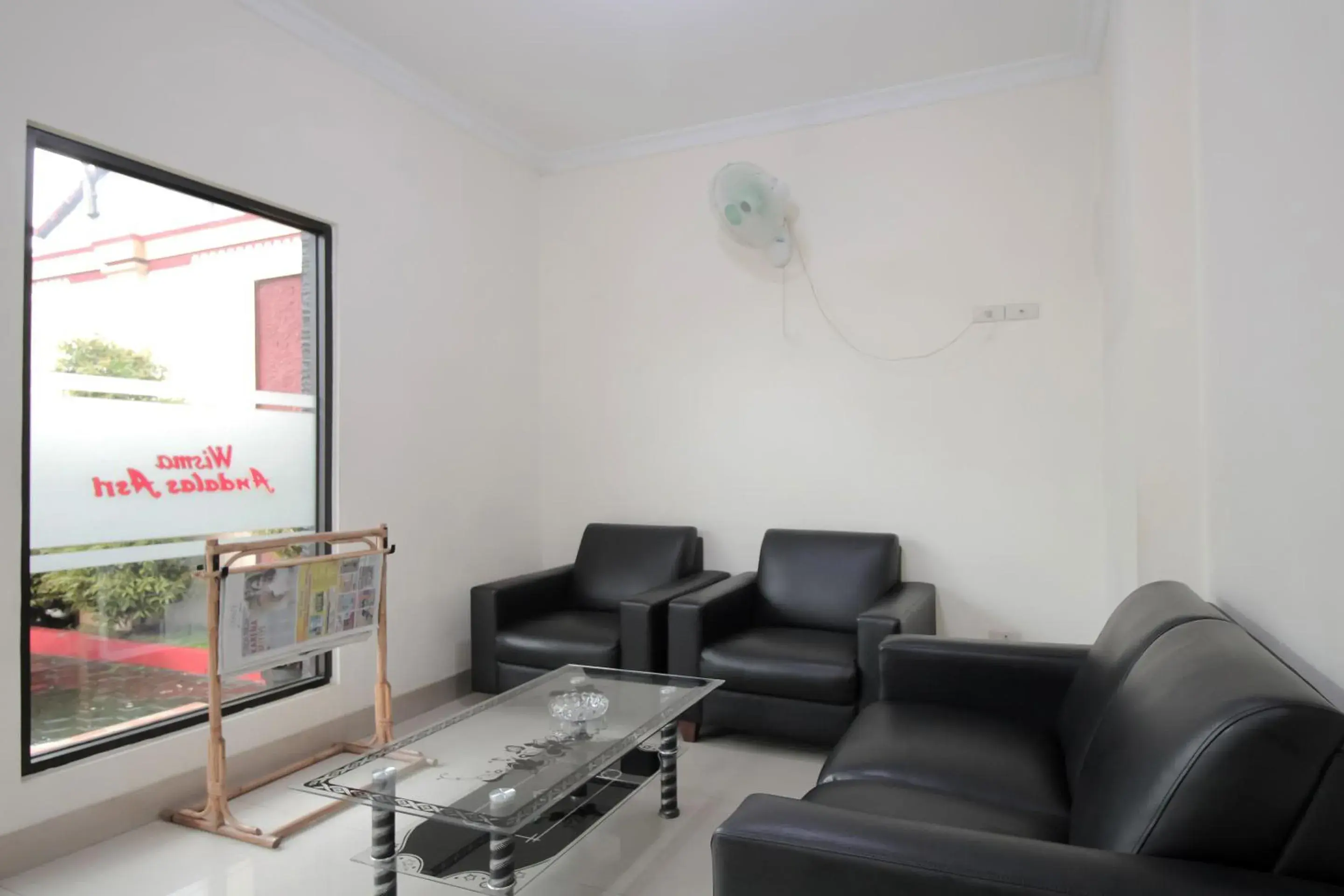 Lobby or reception in RedDoorz at Andalas Asri Lampung Lobby or reception in RedDoorz at Andalas Asri Lampung