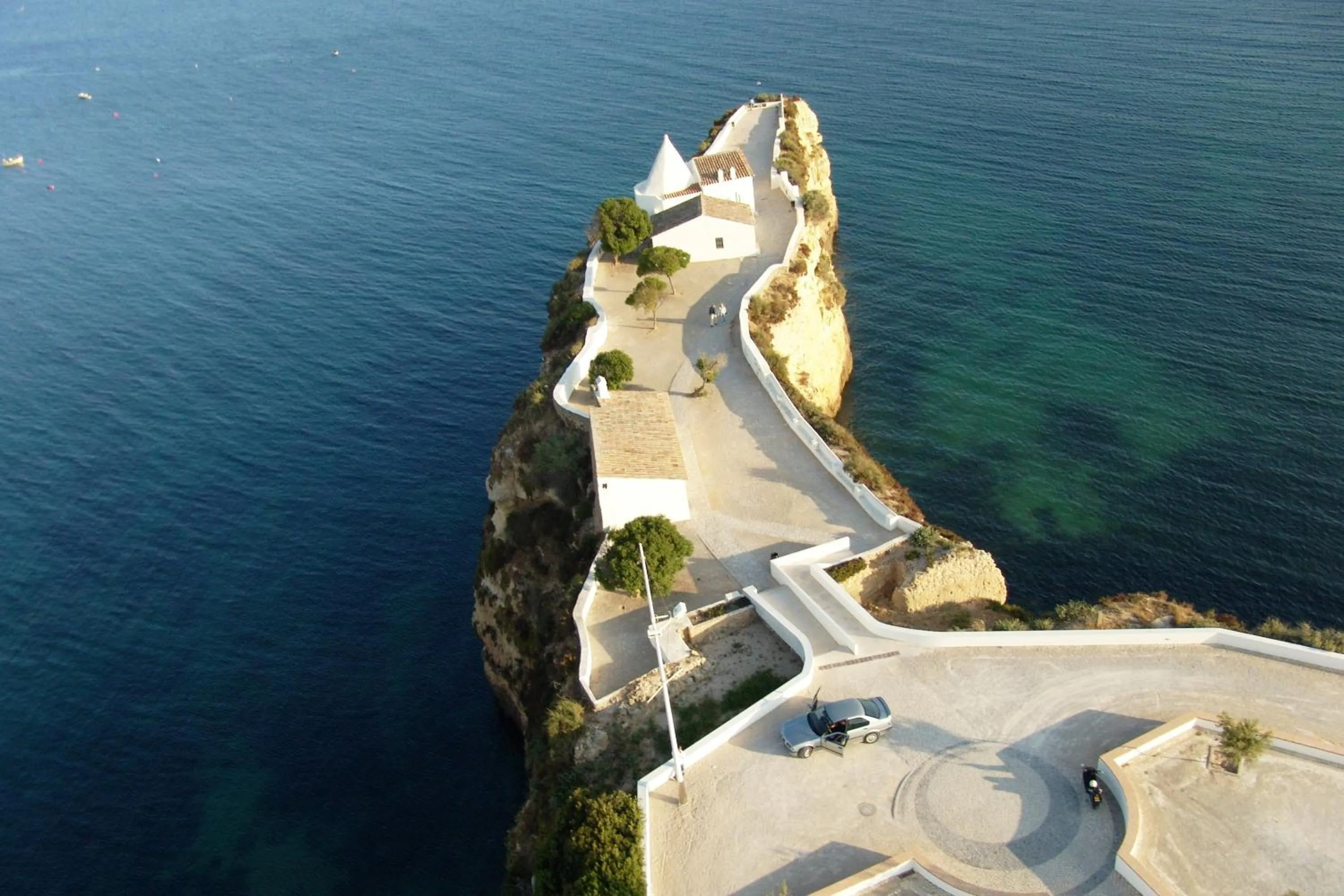 Fishing in Ukino Terrace Algarve Concept